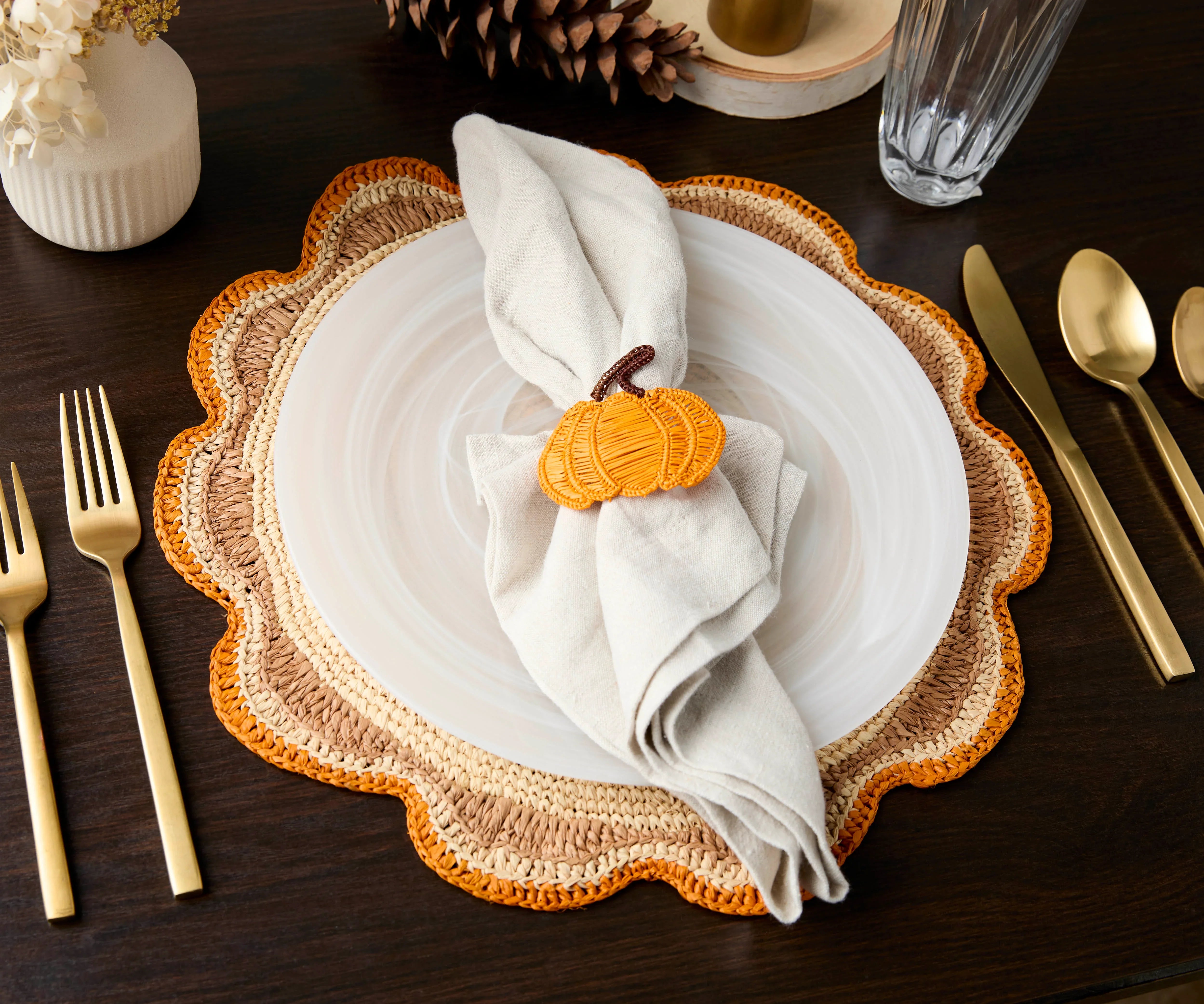Round Raffia Woven Placemat - Handmade Crochet Style Table Mats for Garden Party Decor, Rustic Natural Fiber Dining Table Accessory - The Mayfair Hall