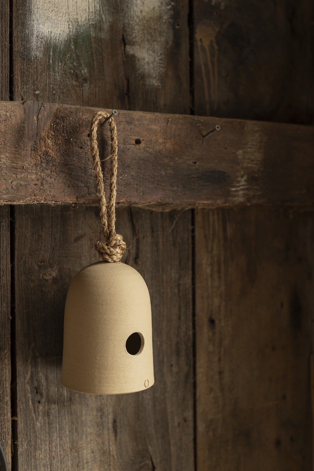 Fieldstone Hanging Bird Shelter