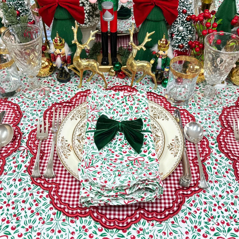Mistletoe & Bows with Ruffle - Napkin (Set of 4)
