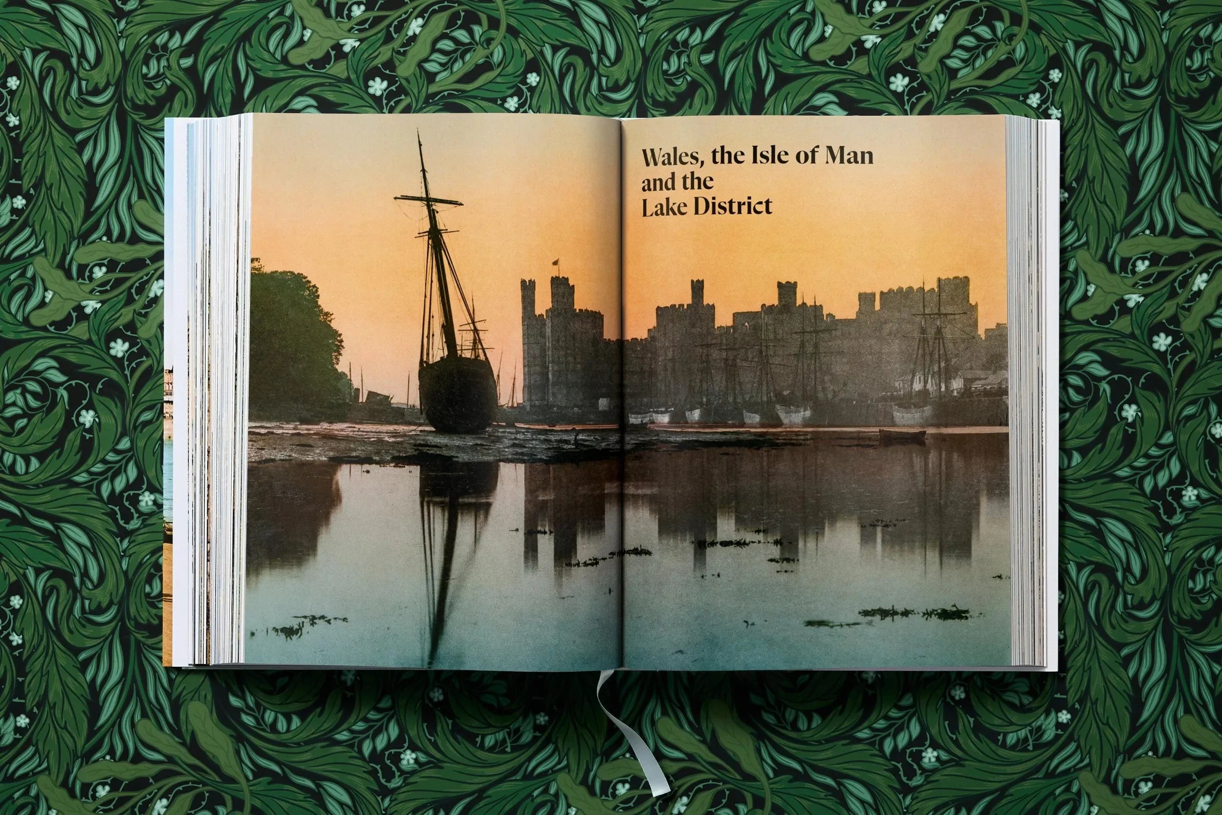 British Isles 1900. A Portrait in Colour (German, French, English) - The Mayfair Hall