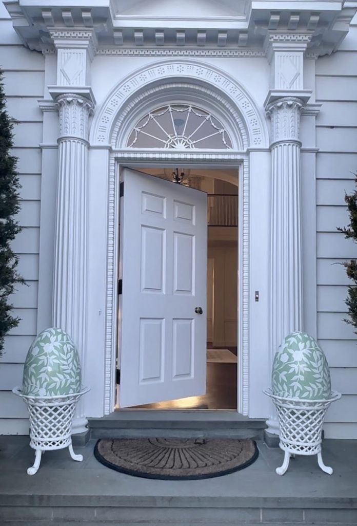 Green & White Bird & Vine Egg