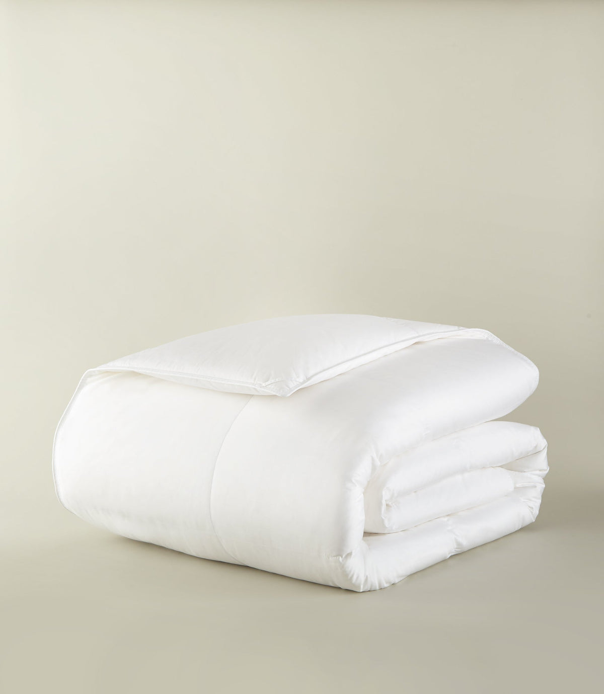 850 Fill Power Canadian White Down Duvet
