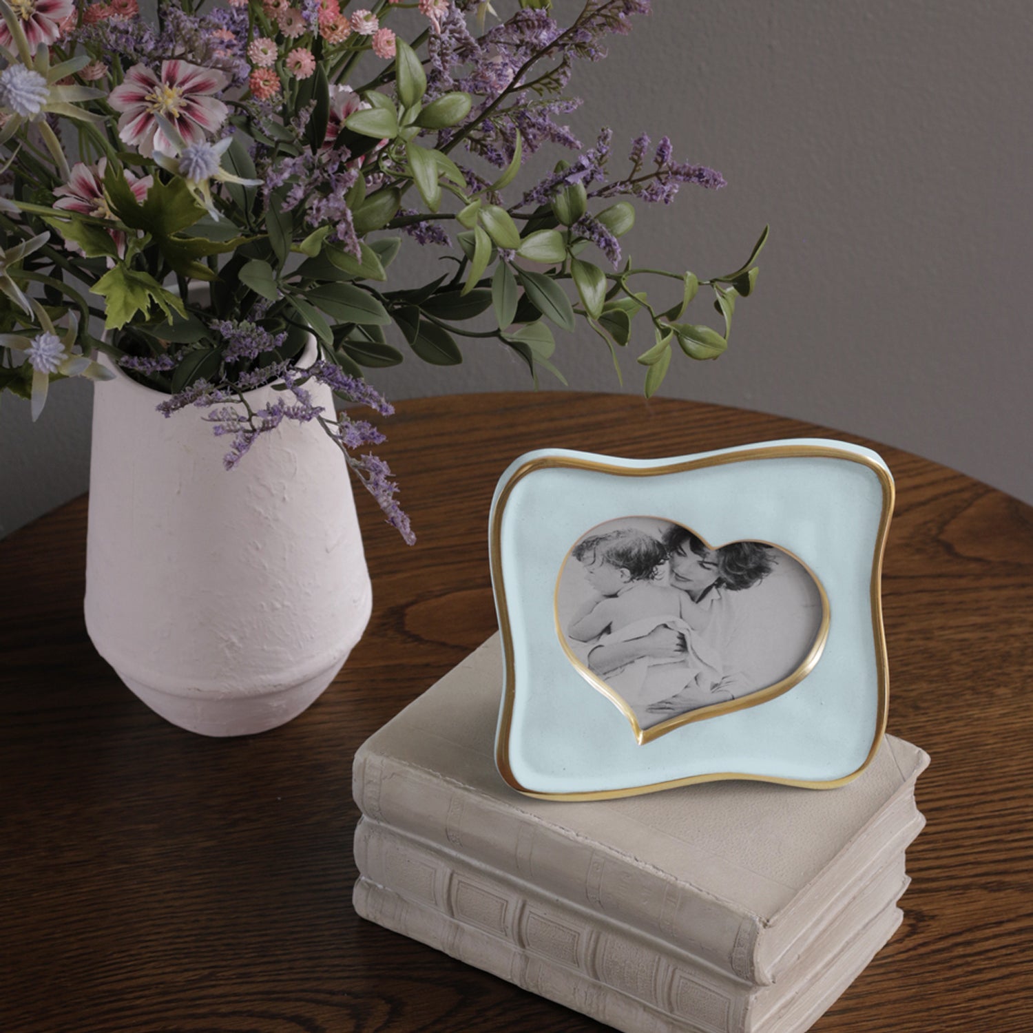 FRAME Encanto Curved Heart 5 x 5 (Blue)