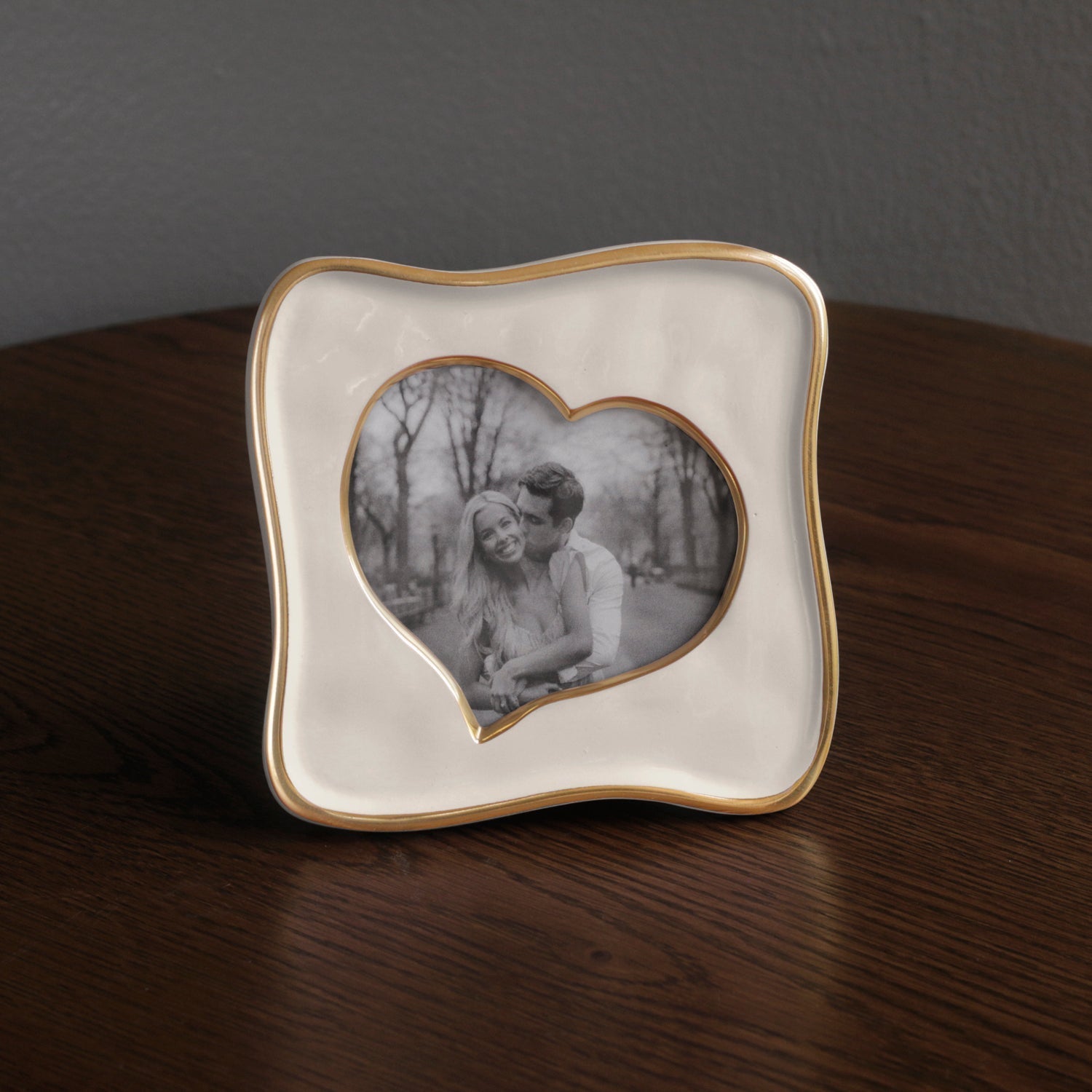 FRAME Encanto Curved Heart 5 x 5 (Cream)