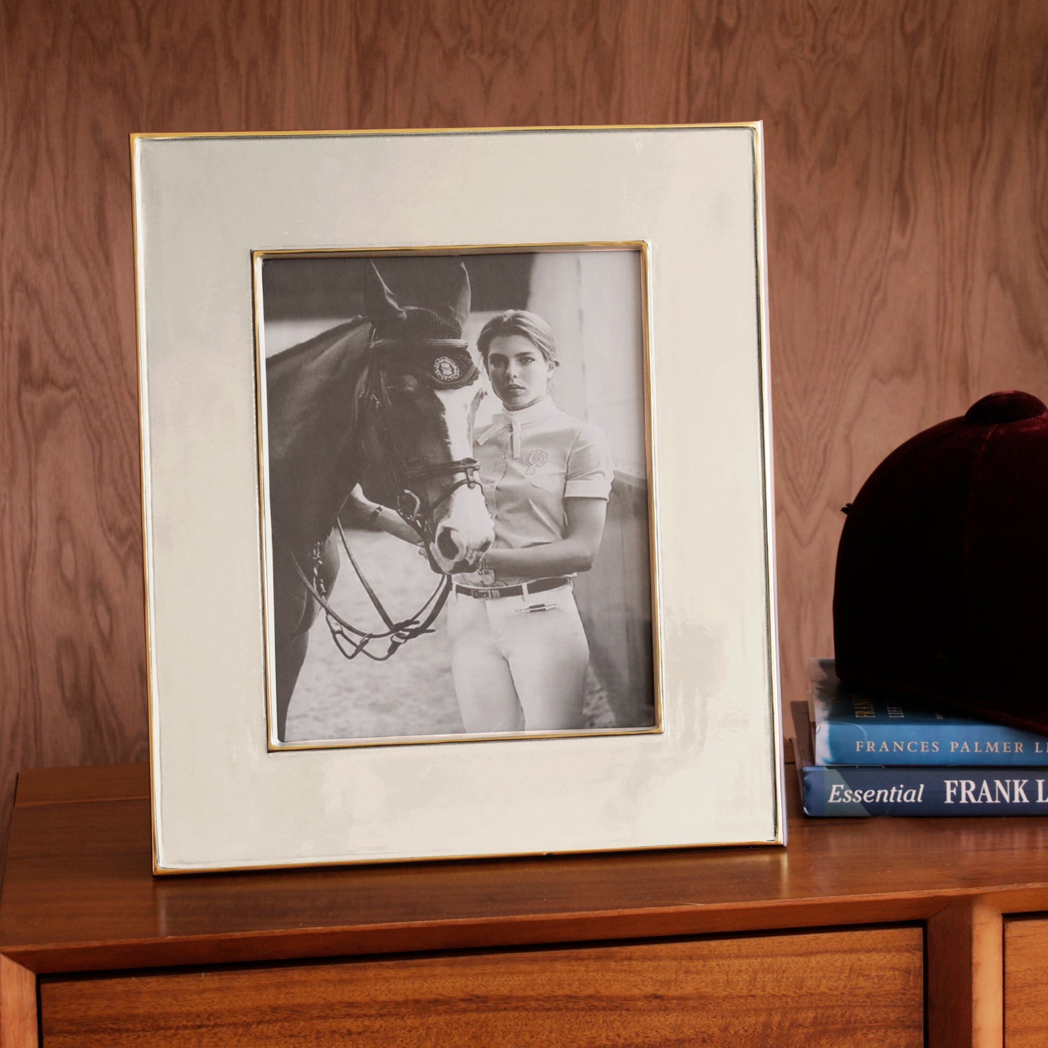 FRAME Encanto Jason  8 x 10 Cream