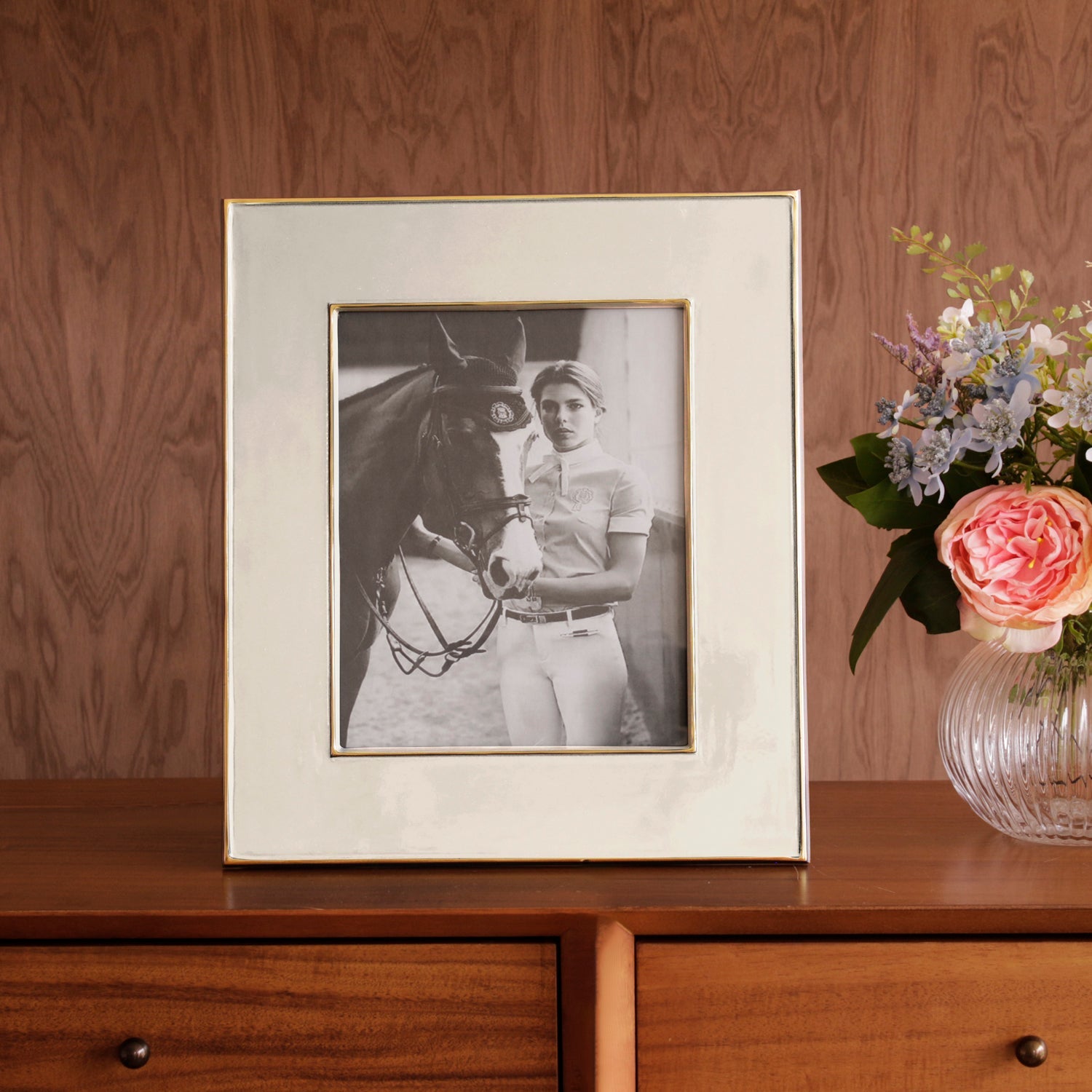 FRAME Encanto Jason  8 x 10 Cream