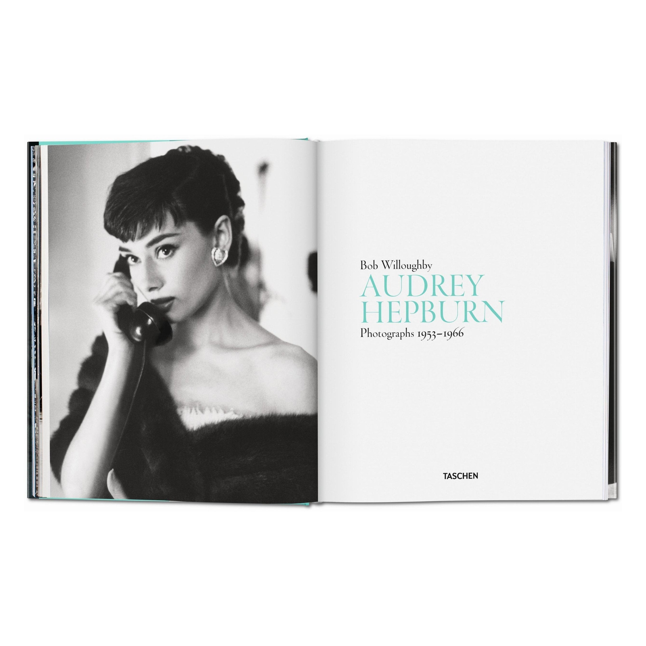 Bob Willoughby. Audrey Hepburn. Photographs 1953–1966 (German, French, English)