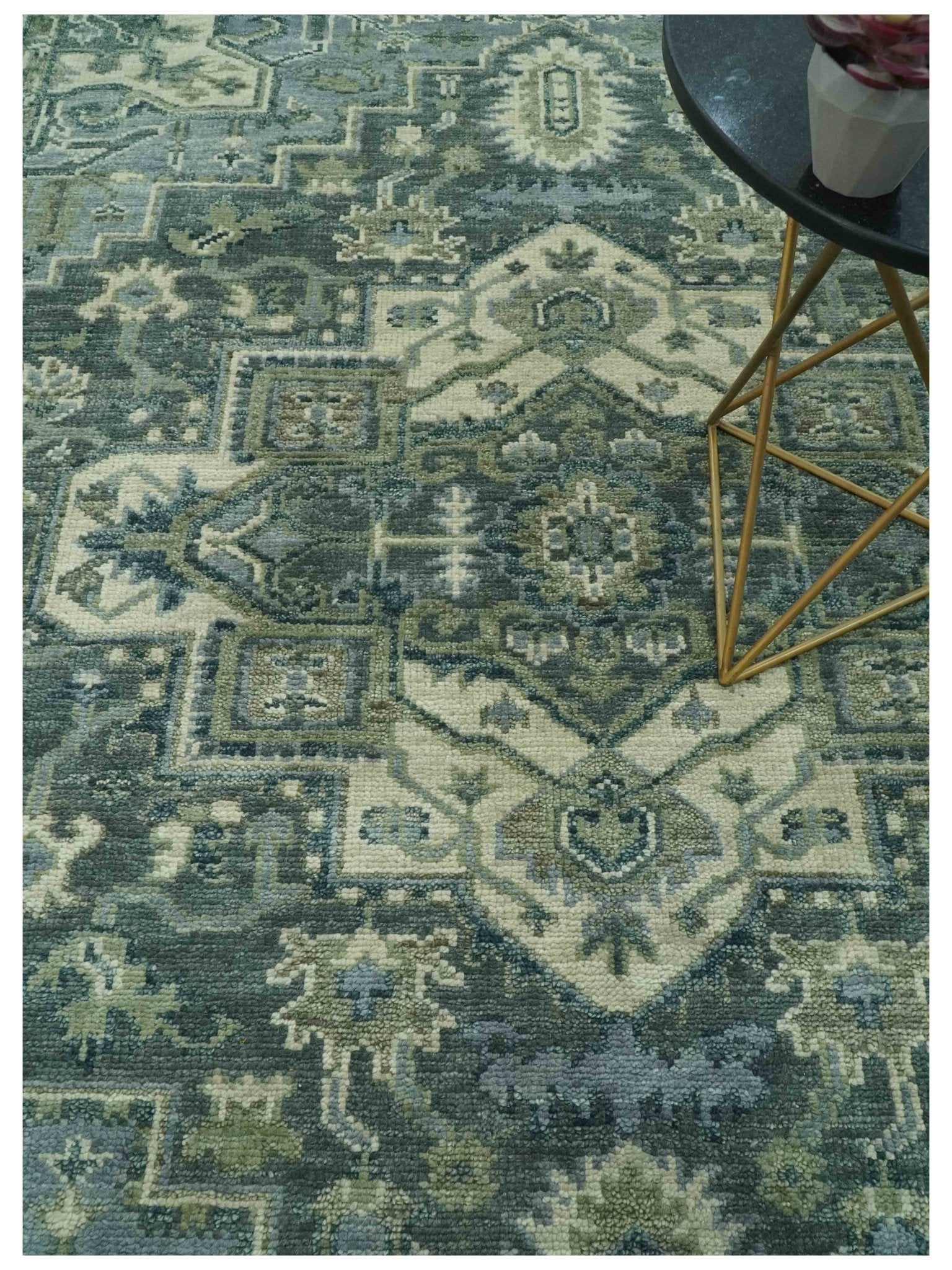 8x10 Hand Knotted Ivory, and Shades of Gray Traditional wool rug - The Rug Decor