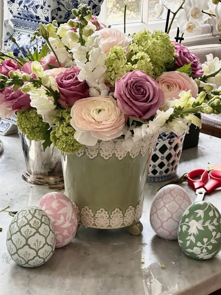 Green & White Trellis Egg