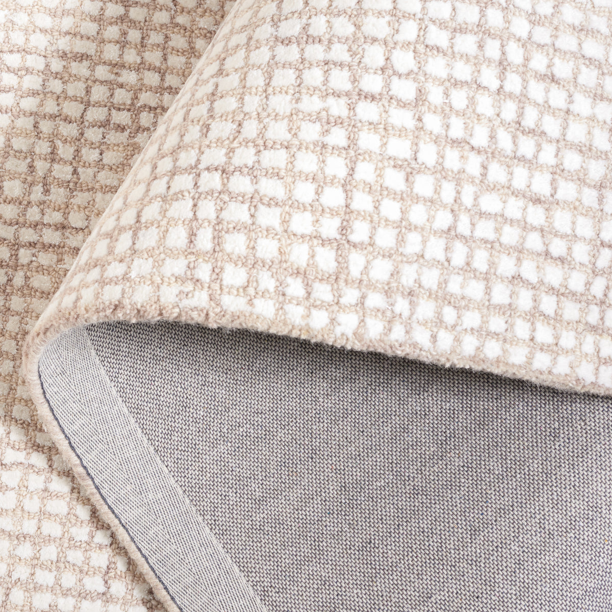 Abstract Modern Hand Tufted Area Rug in Ivory and Beige