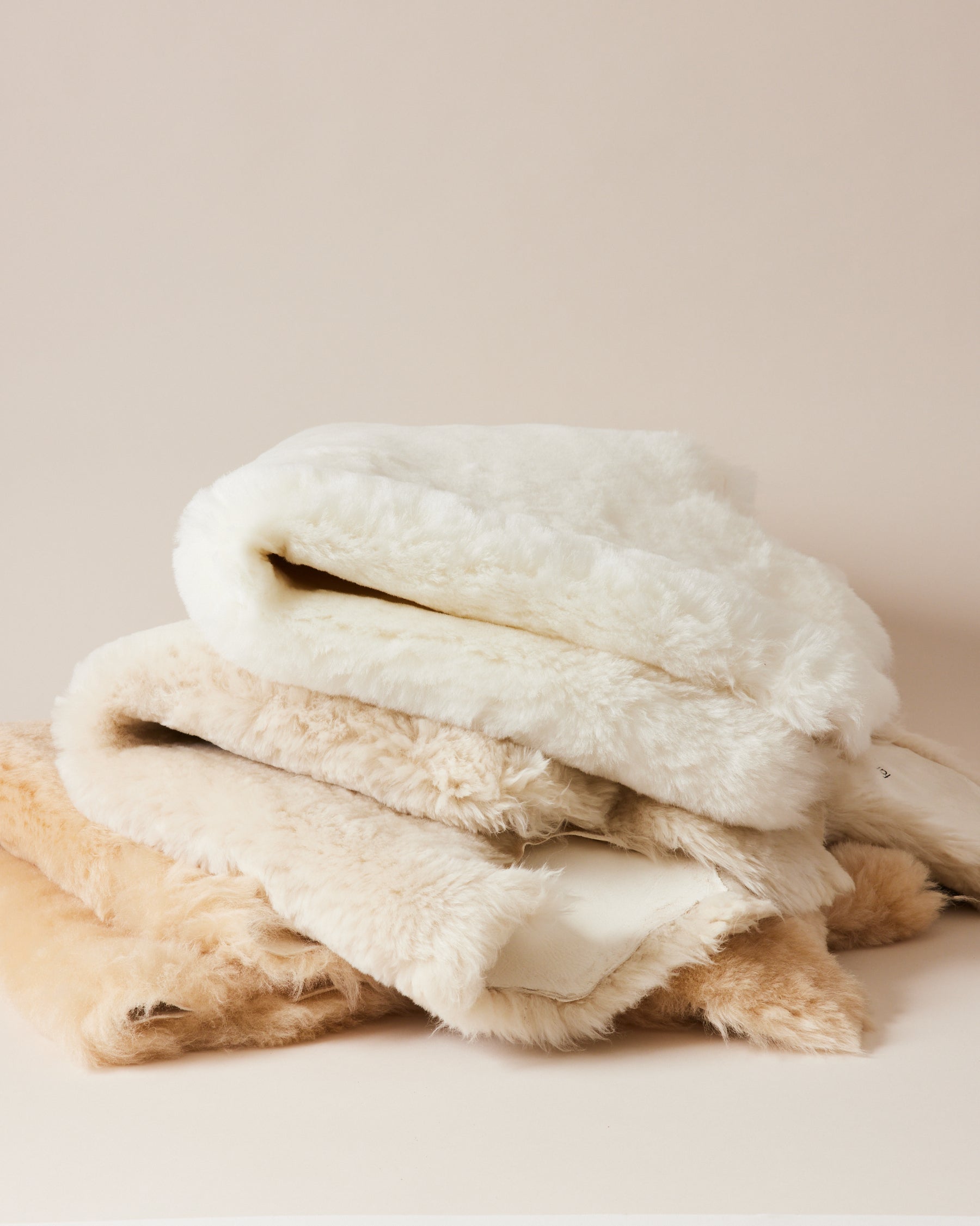 Farmhouse Pottery Sheepskin - Thumbnail 2