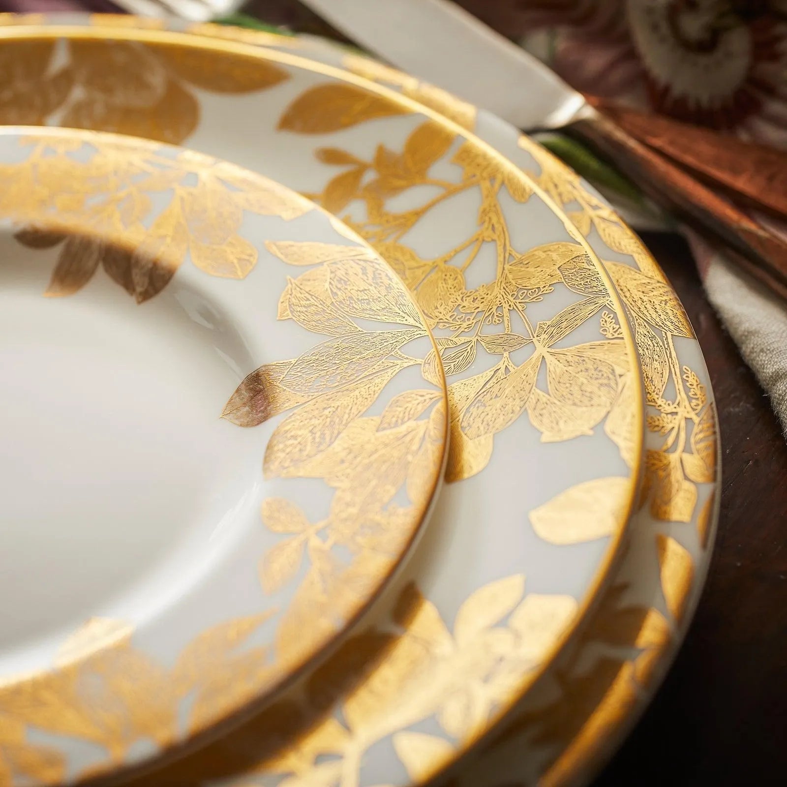 Caskata Wholesale Arbor Rimmed Charger Plate