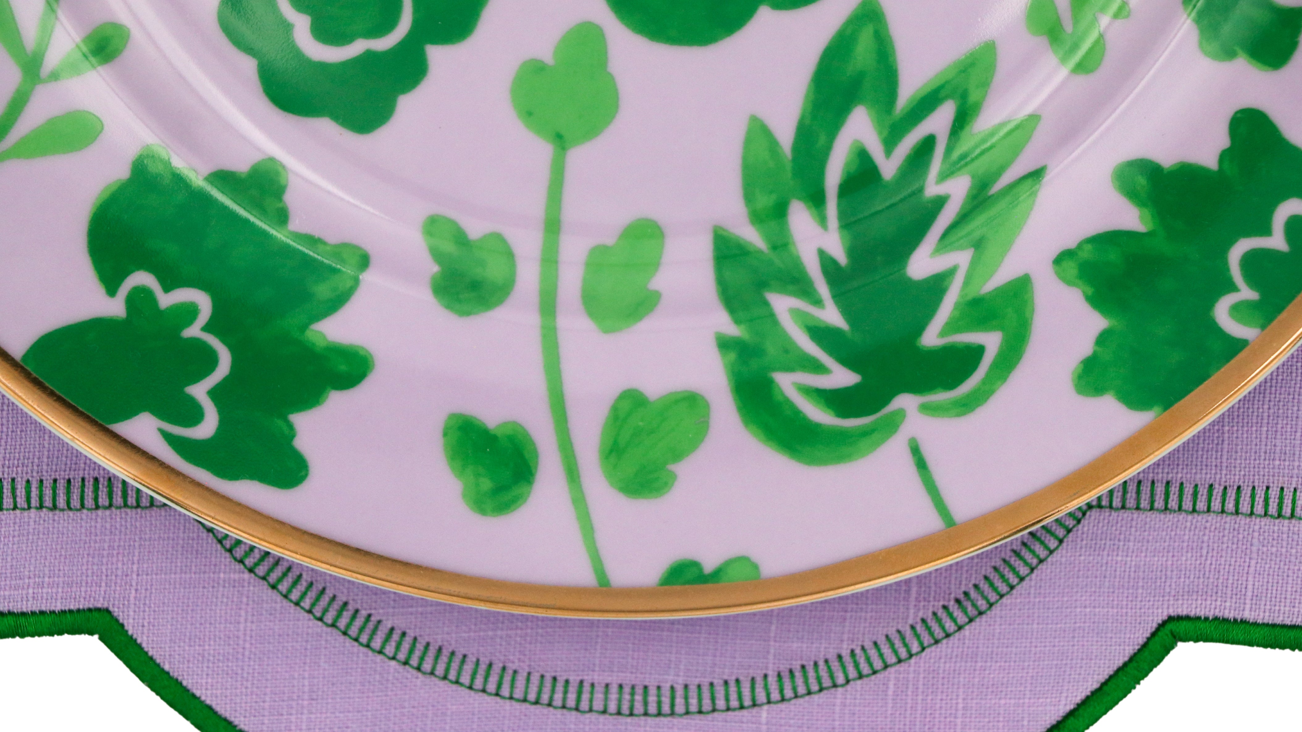 Bernadette Leaf Porcelain Dinner Plate in Lilac and Green with Gold Hand-Painted Rim (Set of 4)