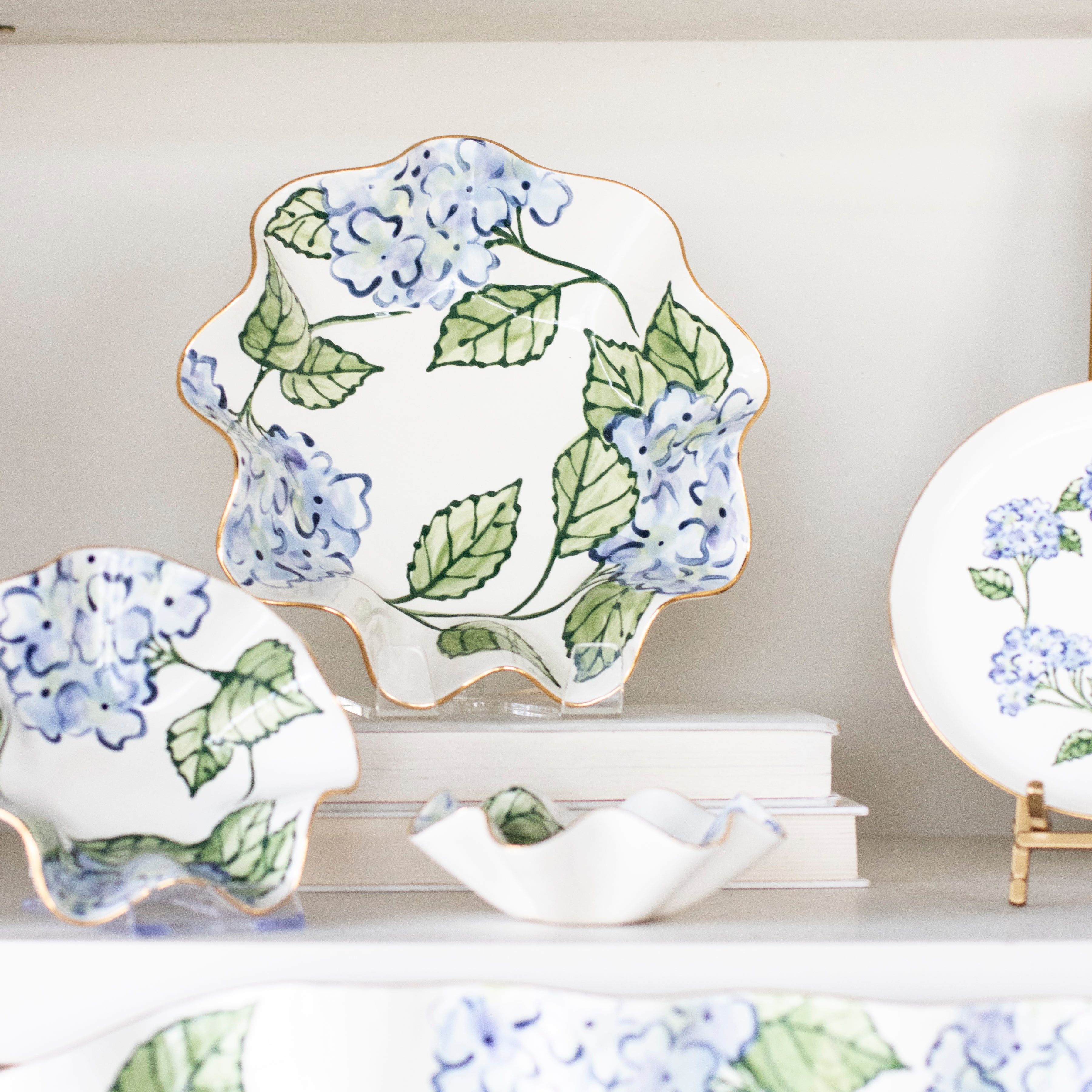 Allora Blue Hydrangea Wavy Bowl