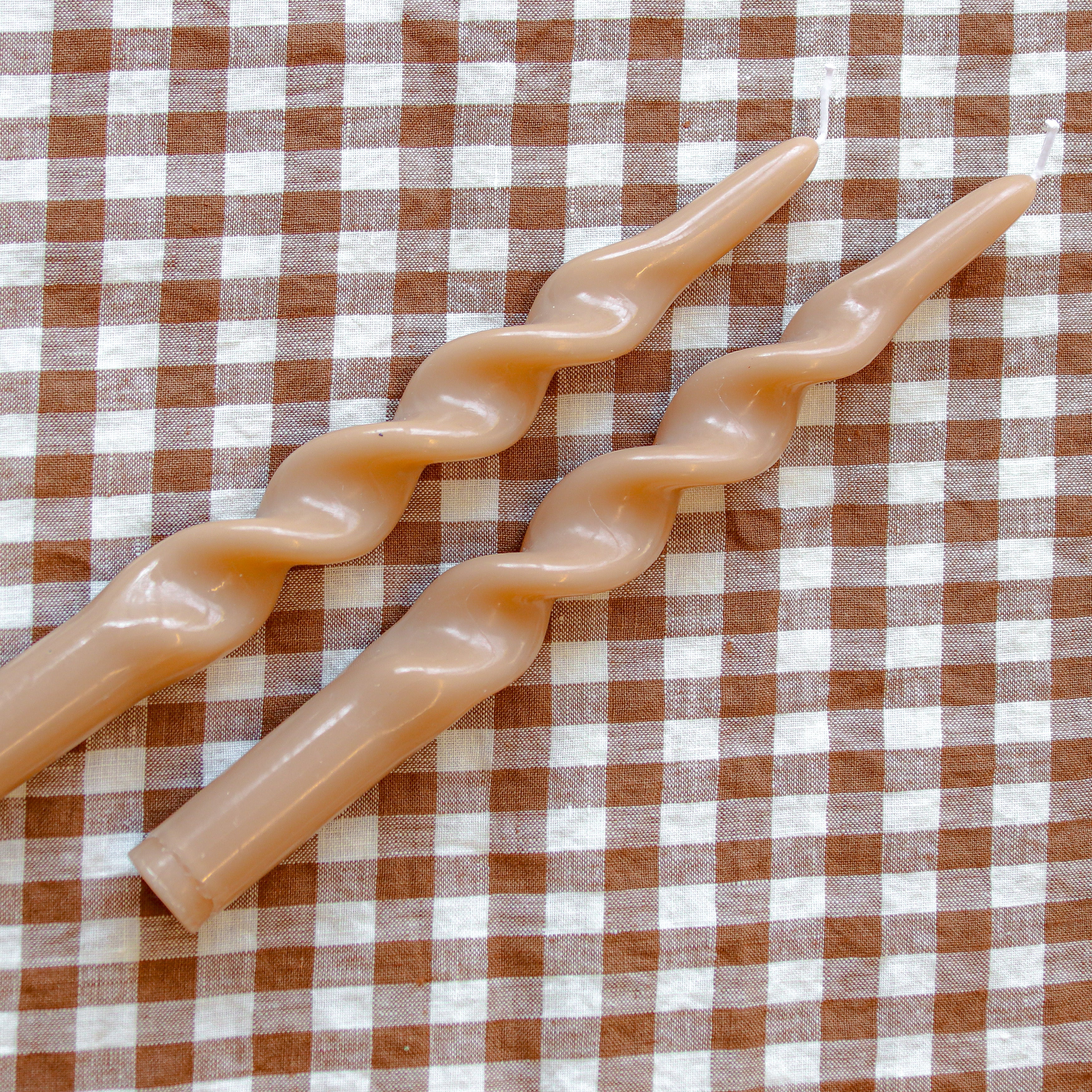 Swirl Candle in Caramel Brown (Pack of 10)