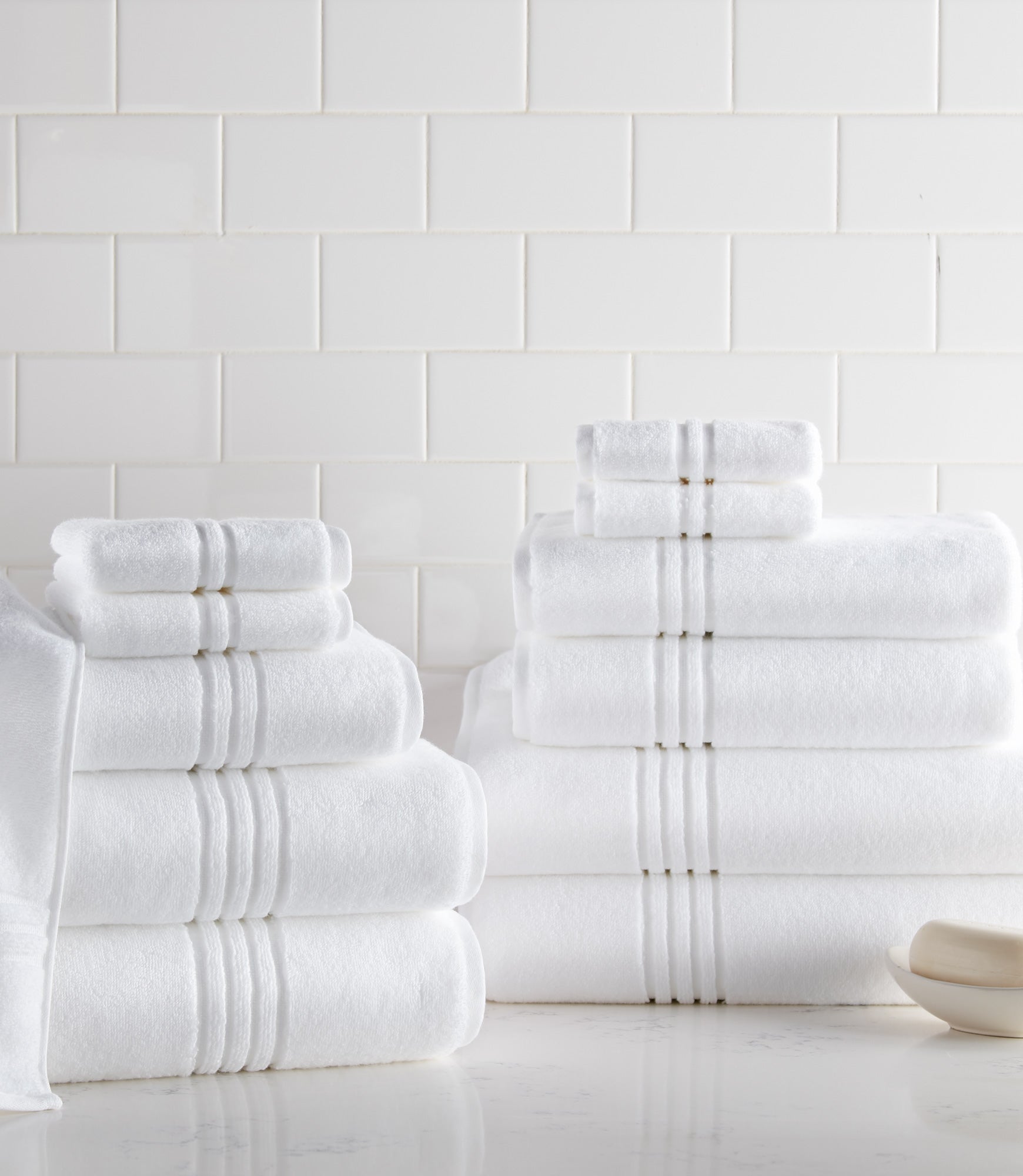 Chelsea Cotton Bath Towel With a Wide-ribbed Dobby