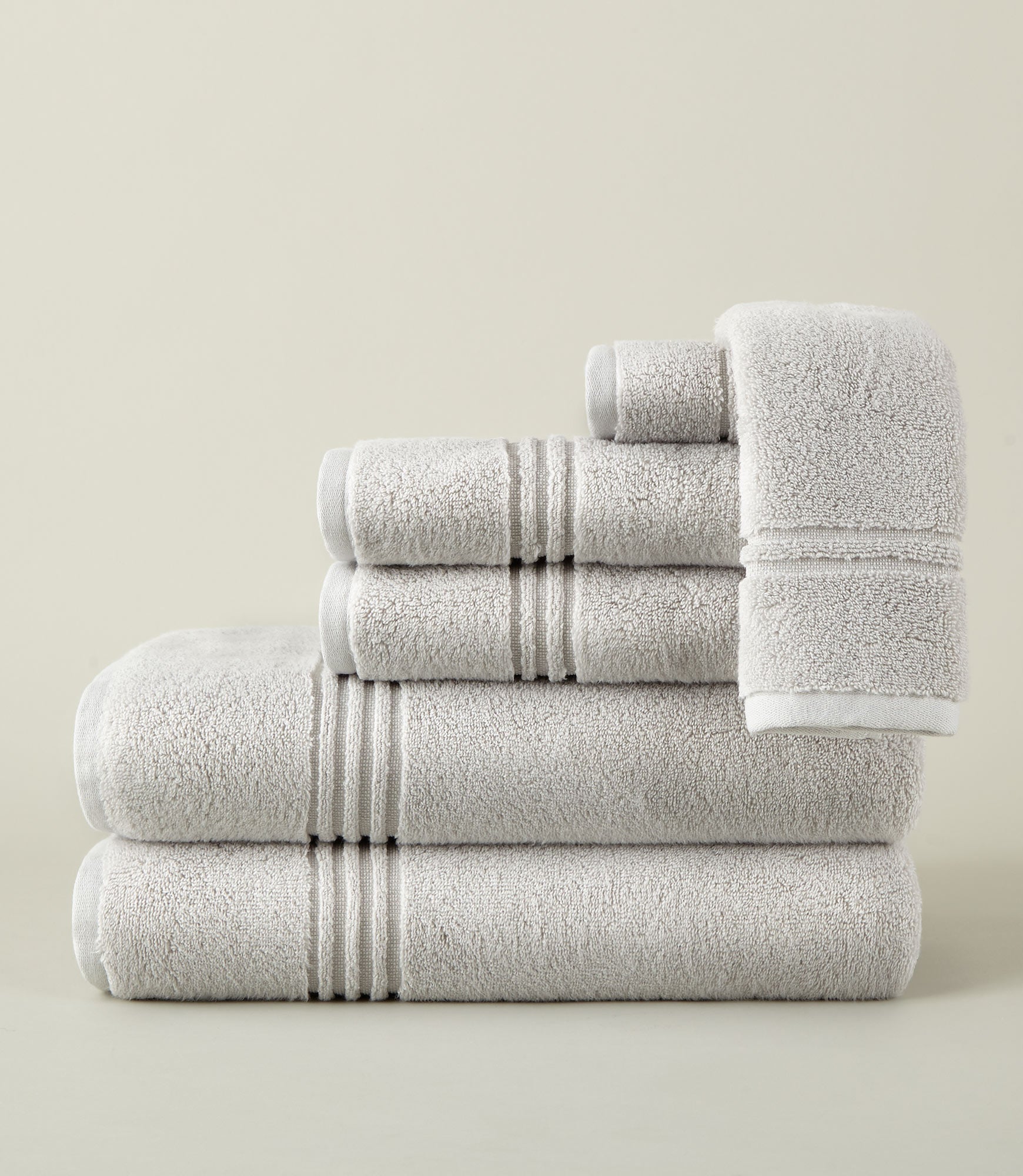 Chelsea Cotton Bath Towel With a Wide-ribbed Dobby
