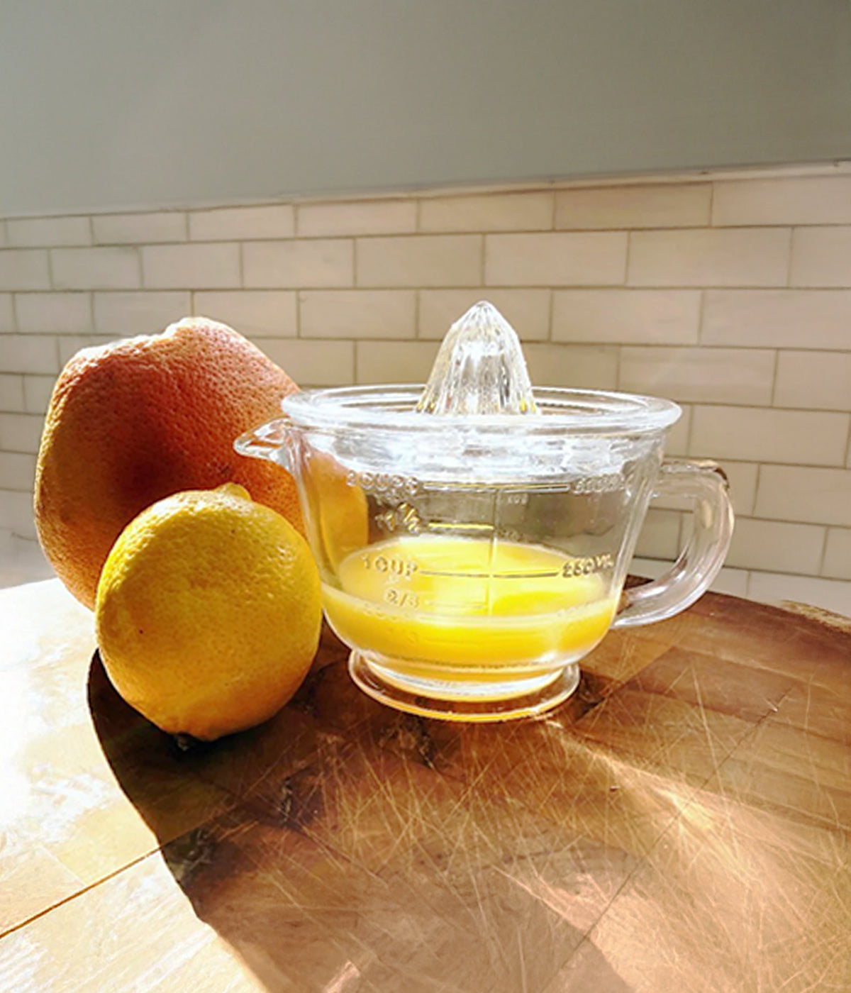 Classic Glass Citrus Juicer