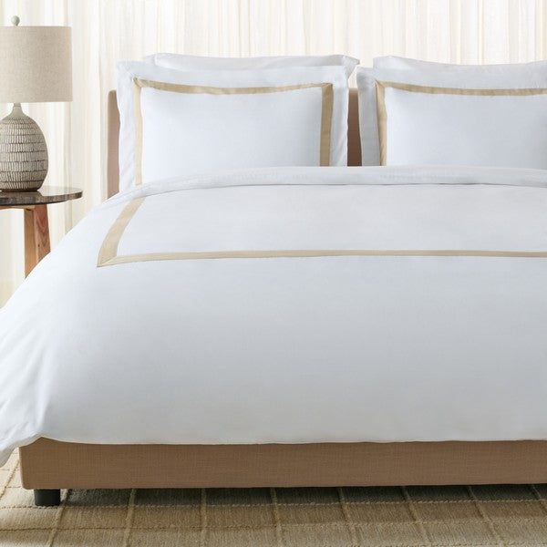 Bold Hotel Duvet Cover Set in White with Desert Beige Fabric Border (3 pieces)