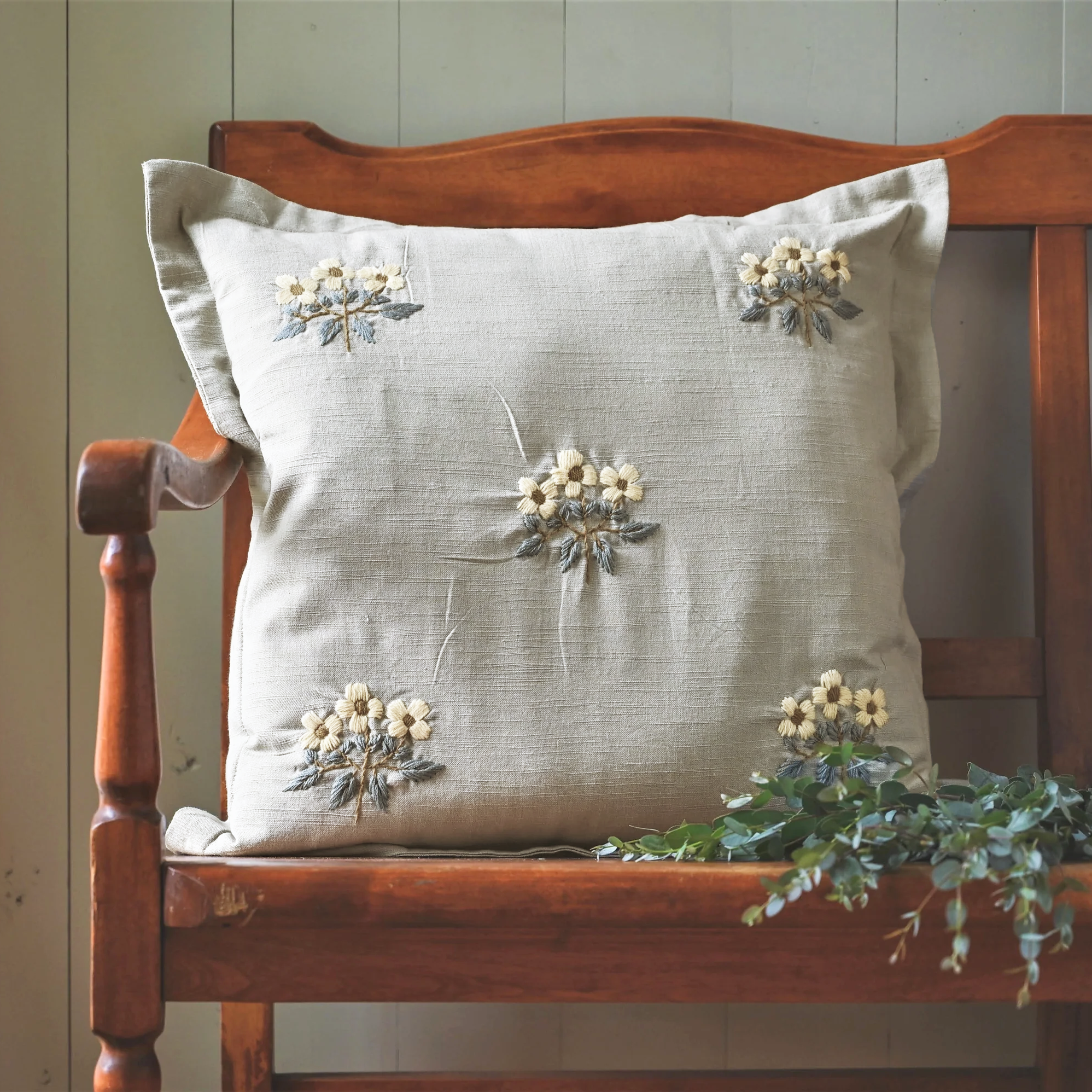 Galley & Fen Florence Pillow - Thumbnail 4