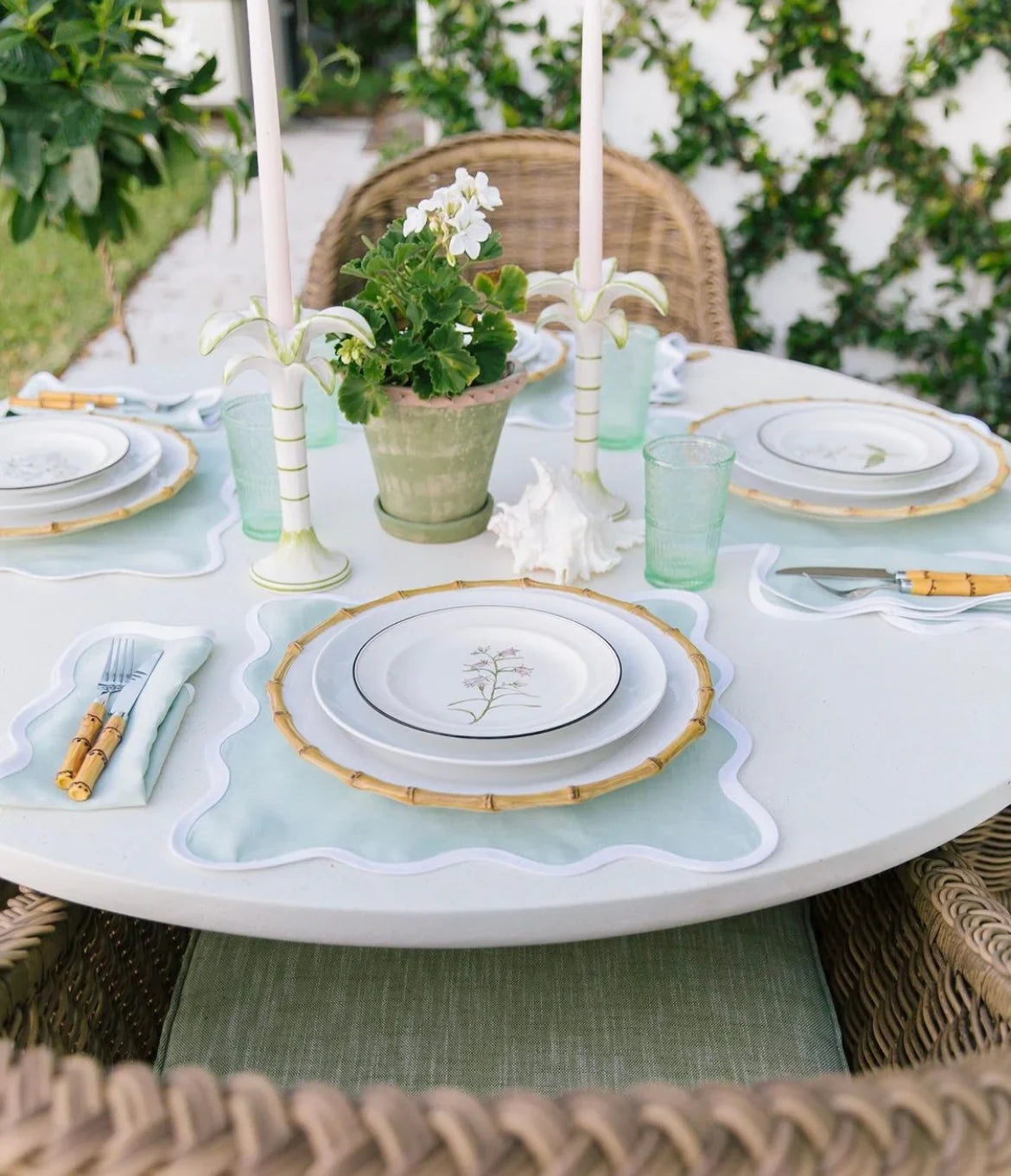 Linen Scalloped Square | Sage Green