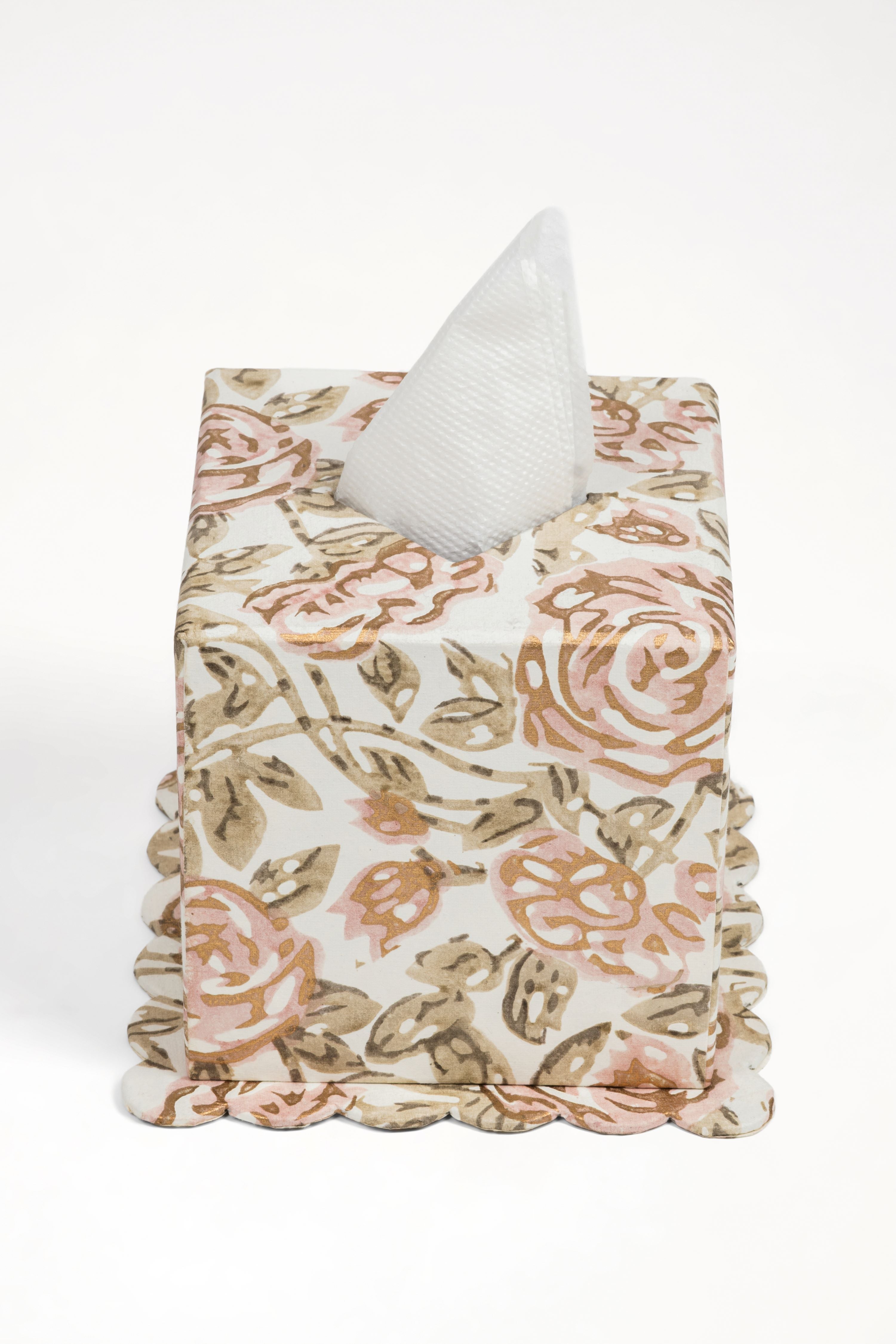 Blockprint Scallop Tissue Box Cover in Rose Garden