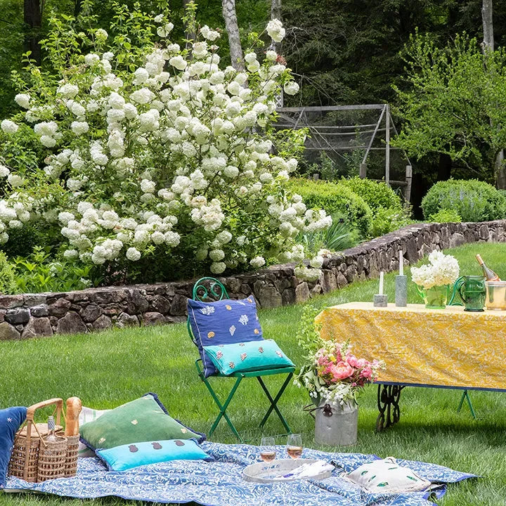 Damask print tablecloth, yellow - The Mayfair Hall