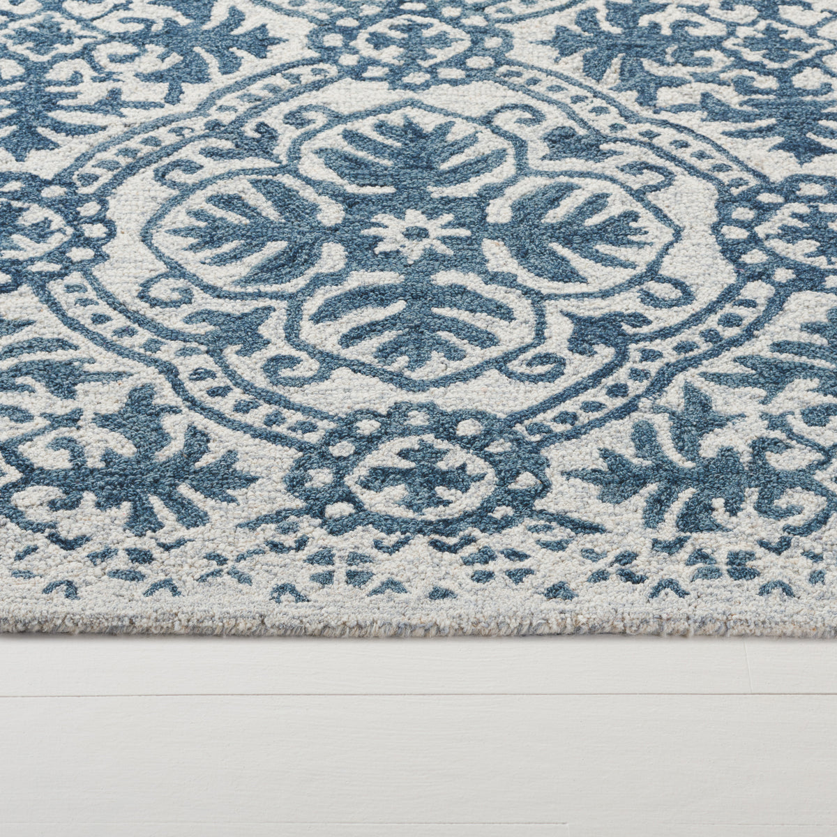 Nina Traditional Hand Tufted Ralph Lauren Collection Area Rug