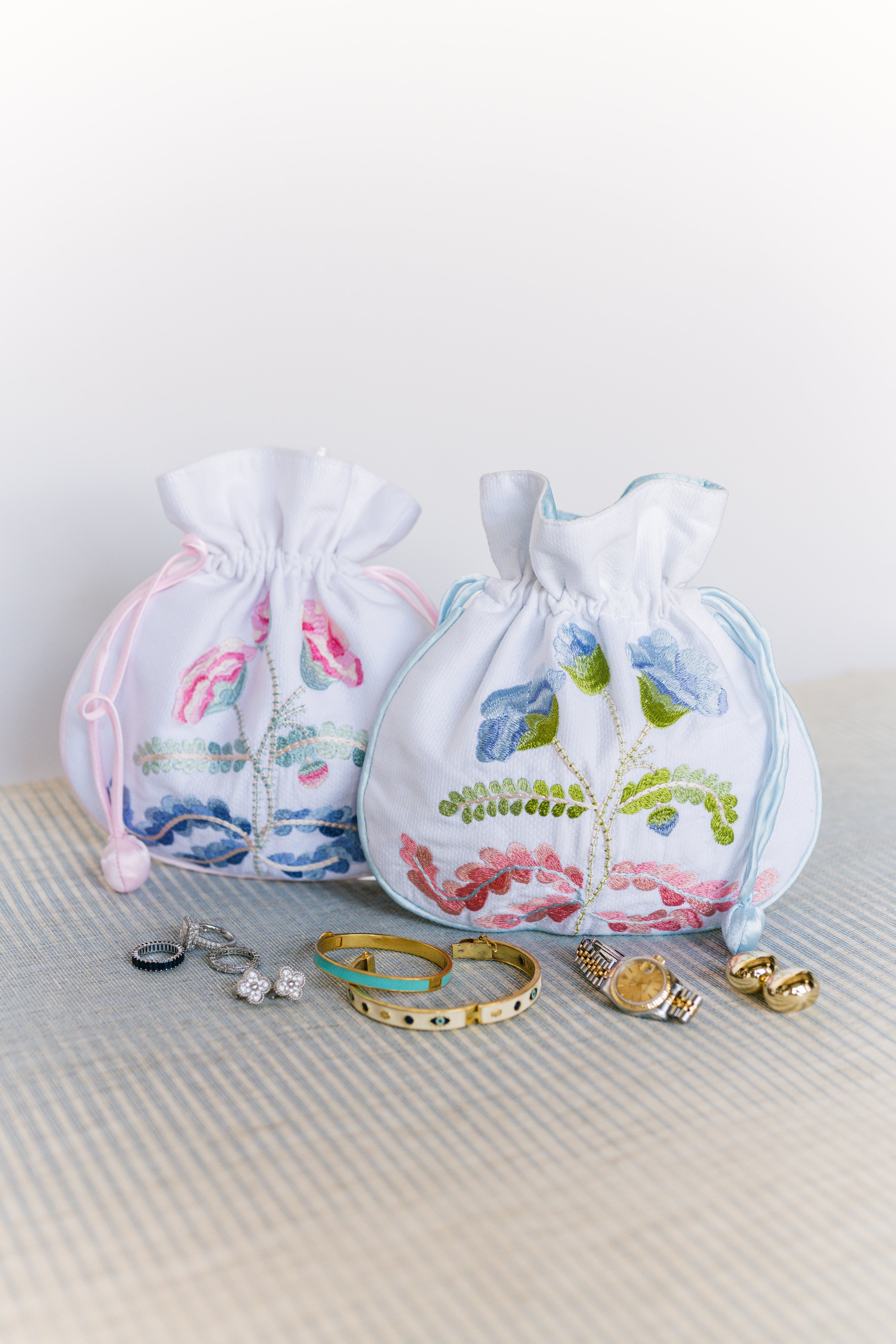 Carnation Jewelry Pouch