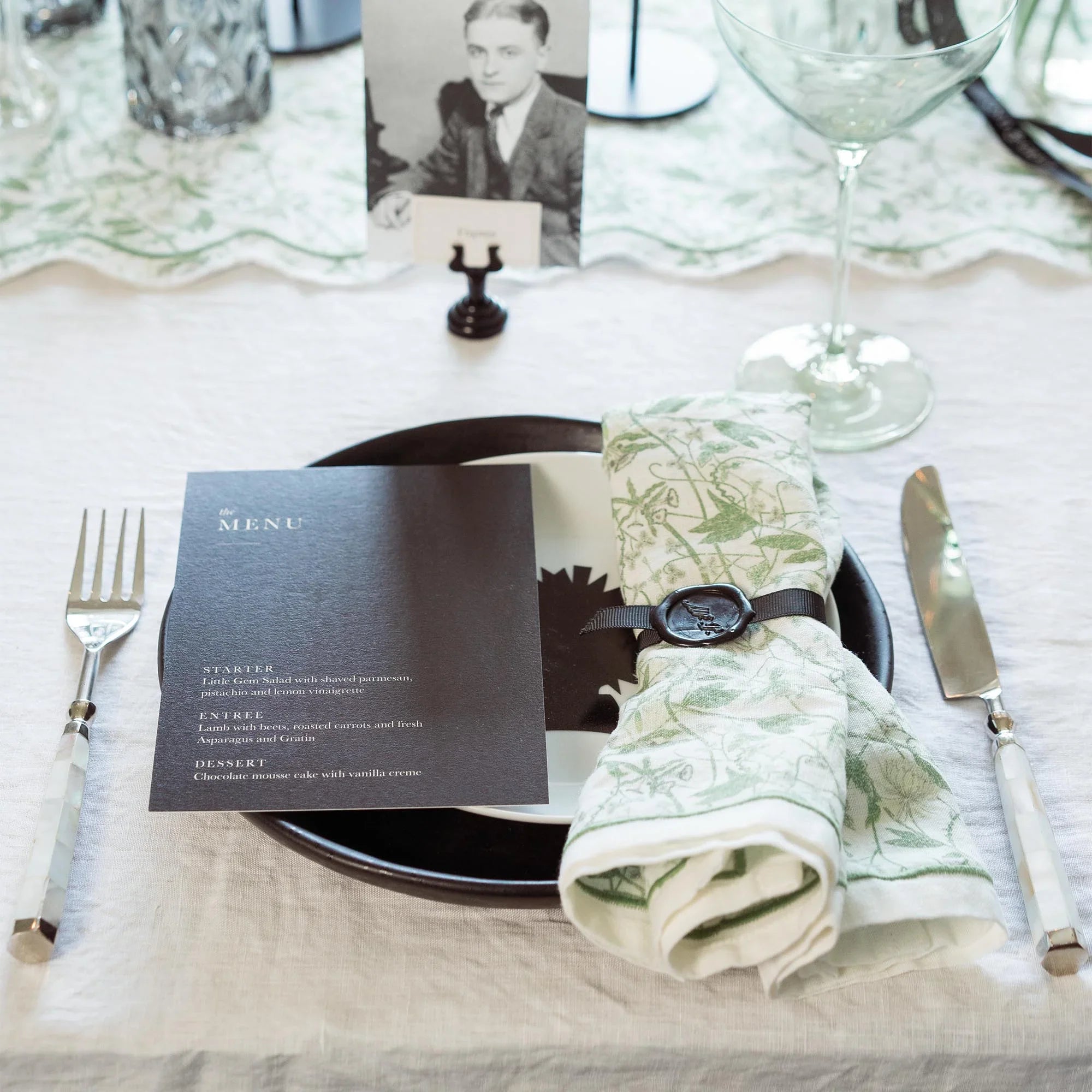 Inner Garden Society Dinner Napkins - Set of Four - The Mayfair Hall