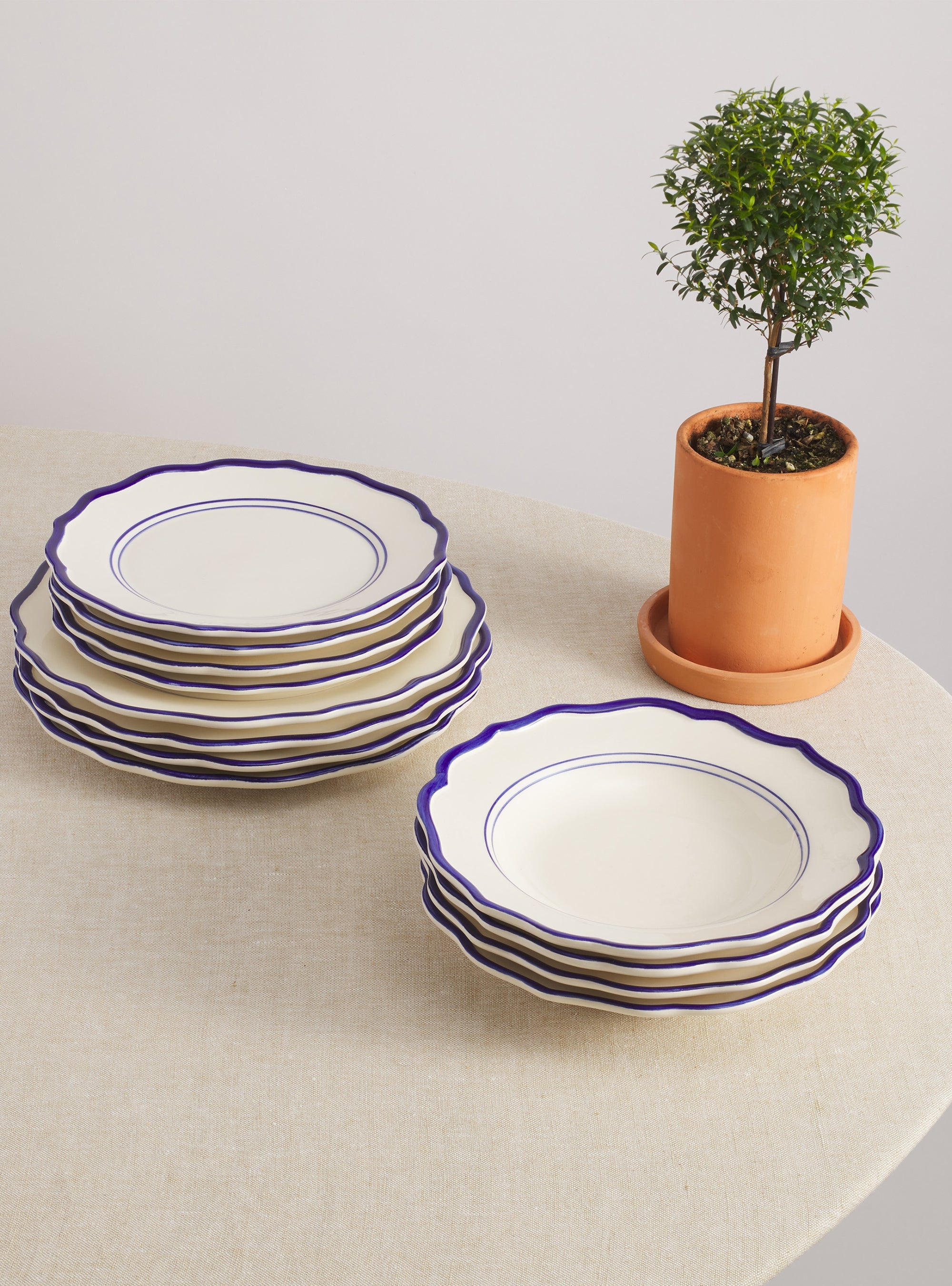 Jane 12 Piece Dinnerware Set with Pasta Bowl