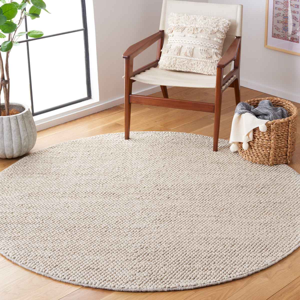 Natura Coastal Handwoven Area Rug in Gray and Ivory