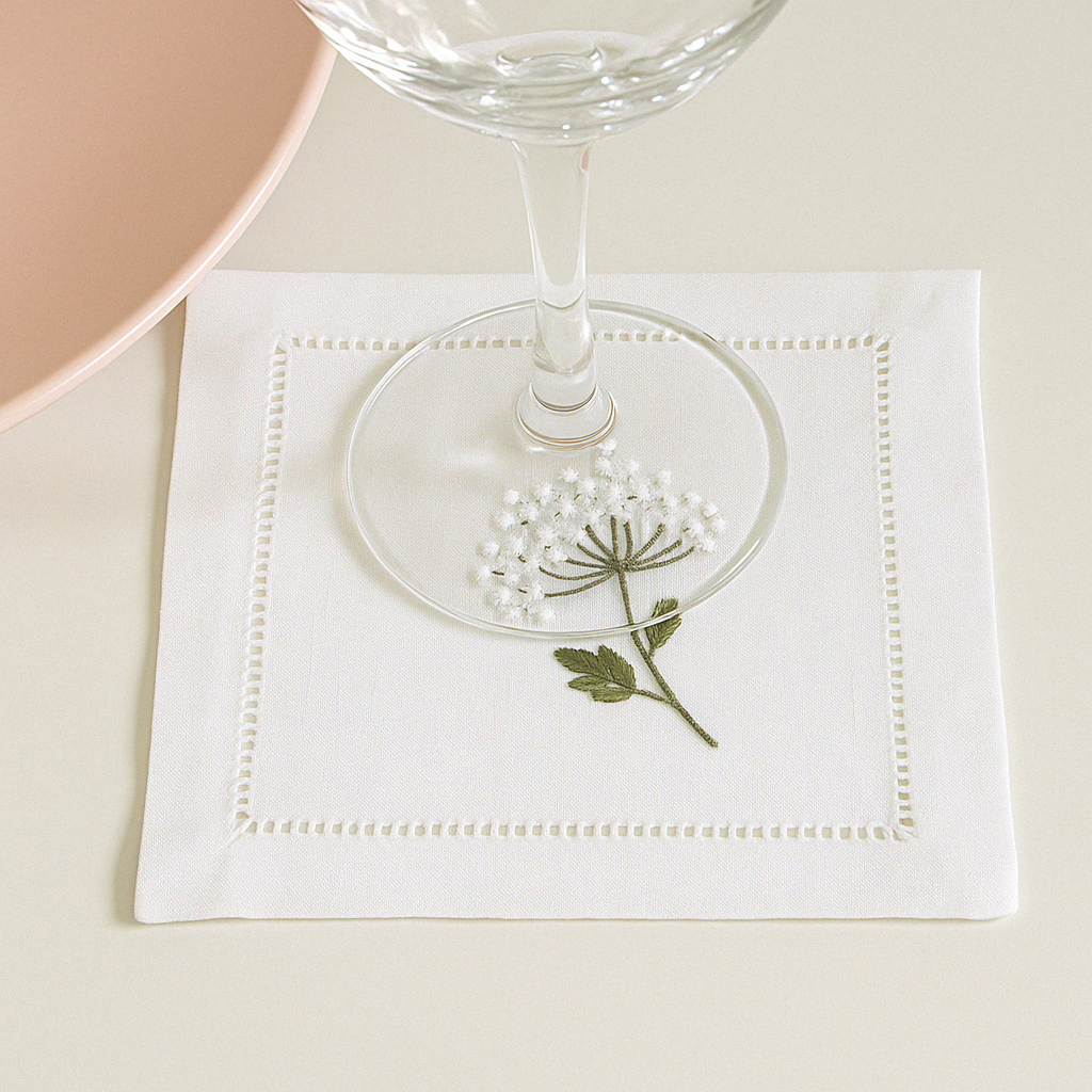 Cocktail Napkins, Hydrangea (White), Set of 4