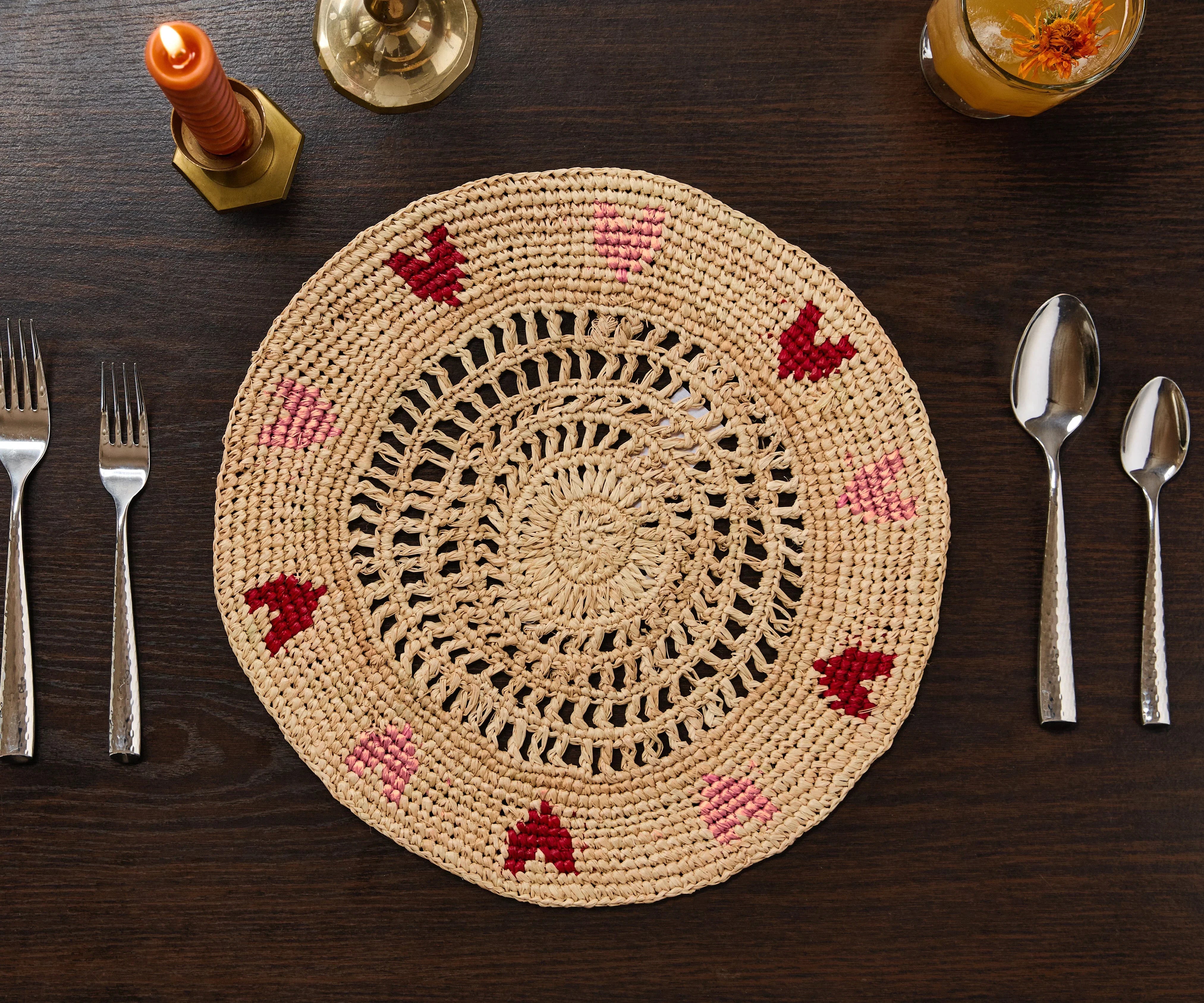 Handwoven Heart Raffia Placemat – Artisan Table Décor with Red & Pink Hearts - The Mayfair Hall