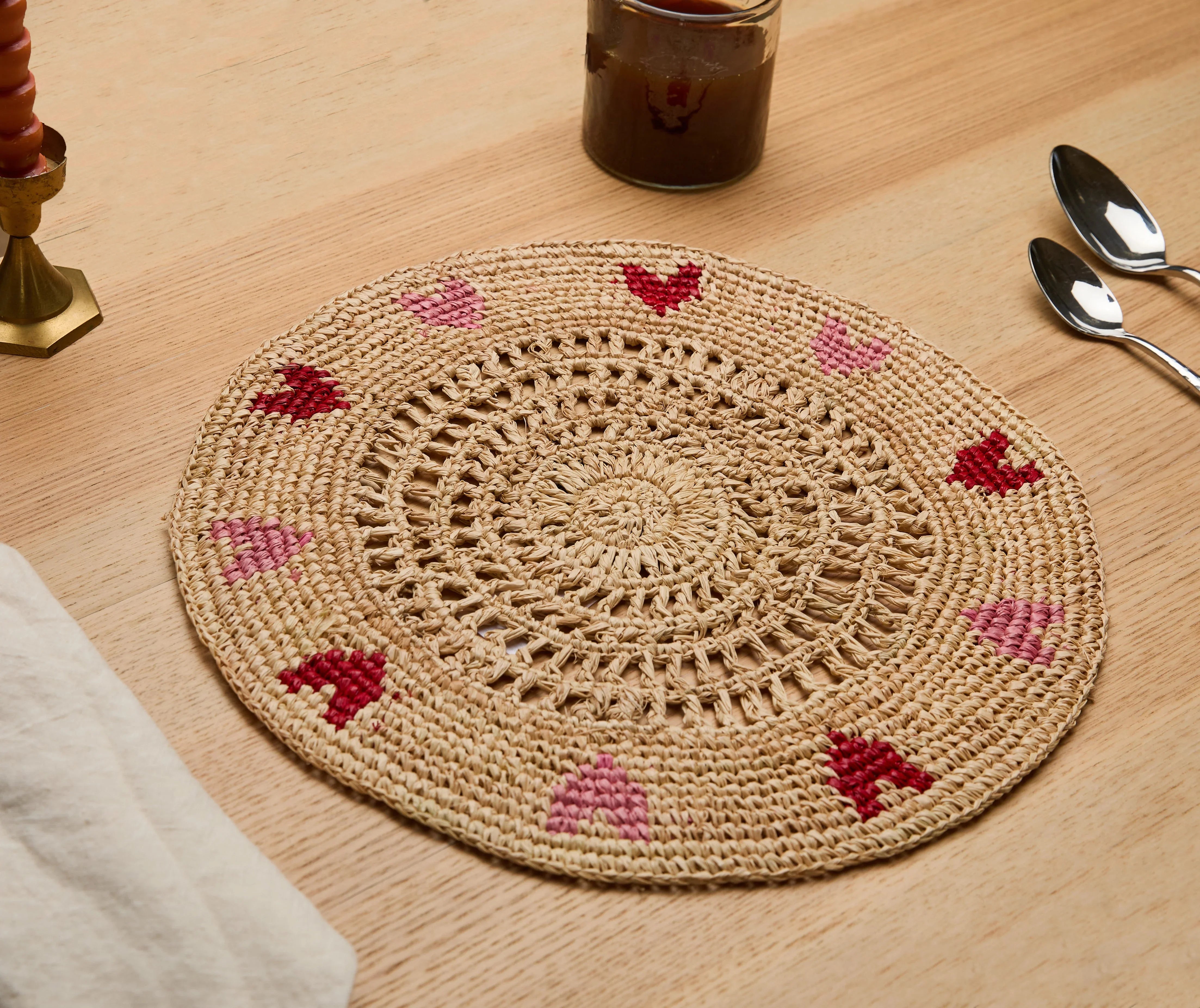 Handwoven Heart Raffia Placemat – Artisan Table Décor with Red & Pink Hearts - The Mayfair Hall