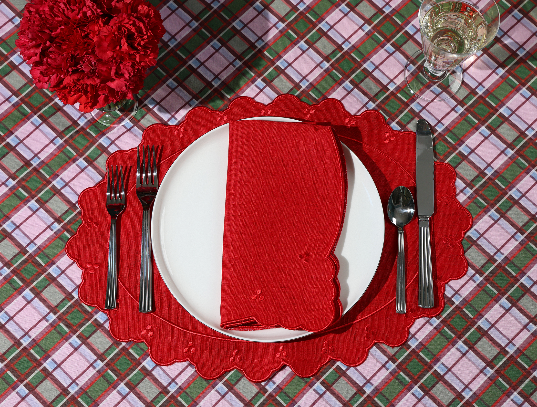 Eloise Oval Linen Placemat