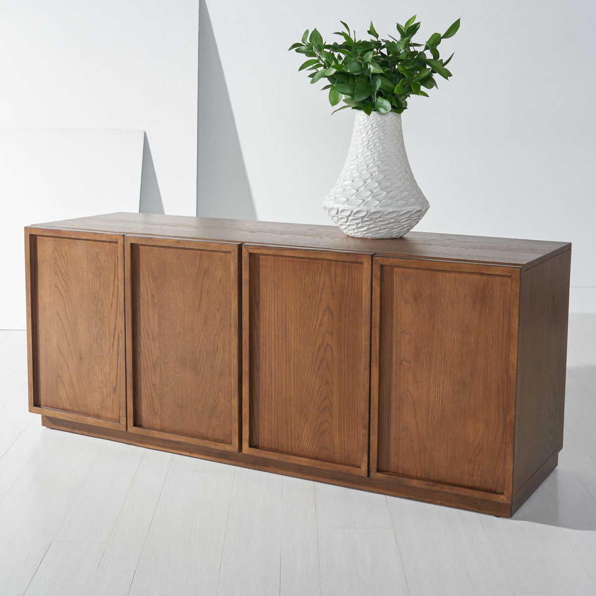 Zeus 4 Door Wood Sideboard And TV Stand in Medium Oak