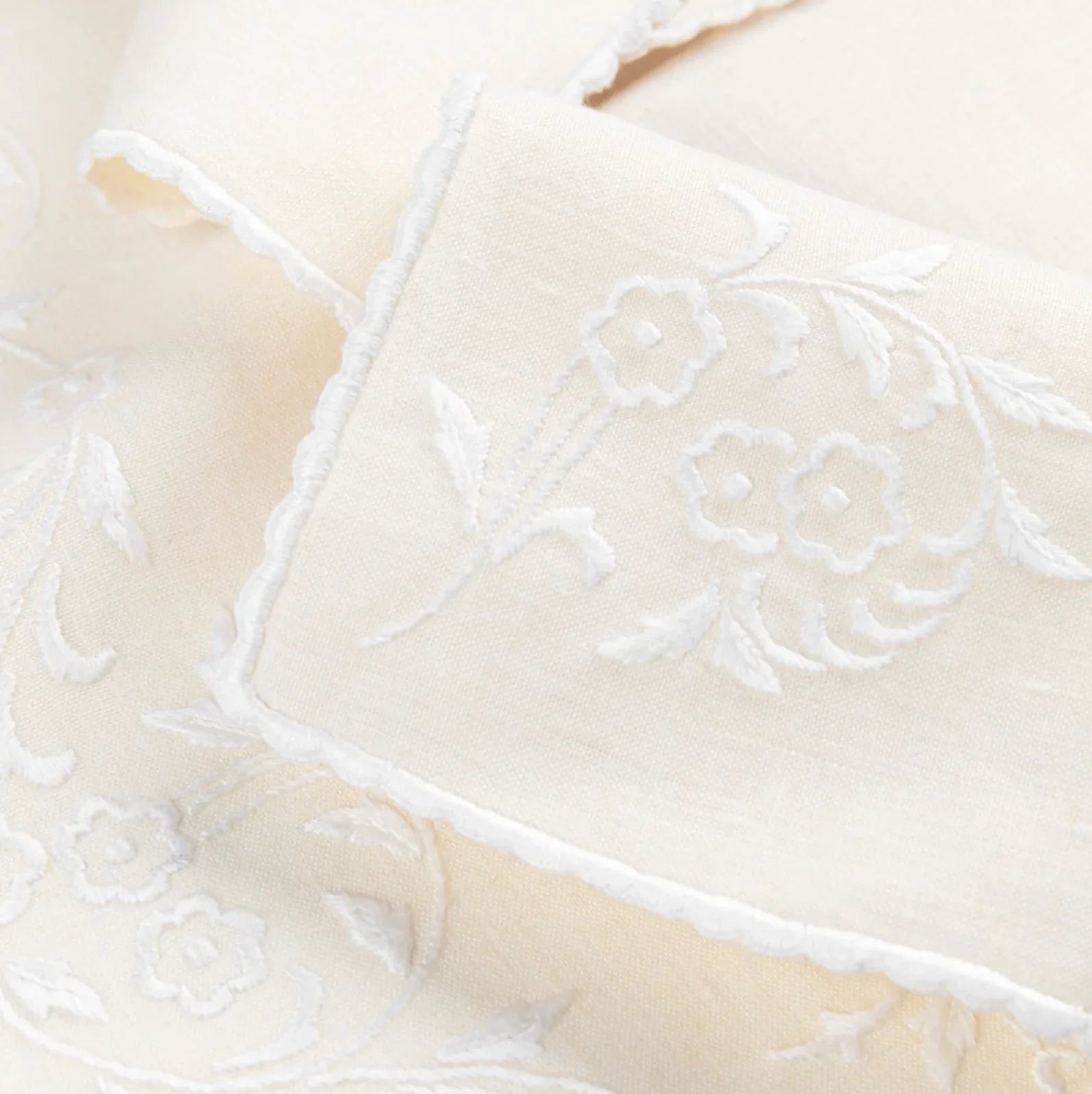 Ivory Tablecloth with White Floral Embroidery - The Mayfair Hall