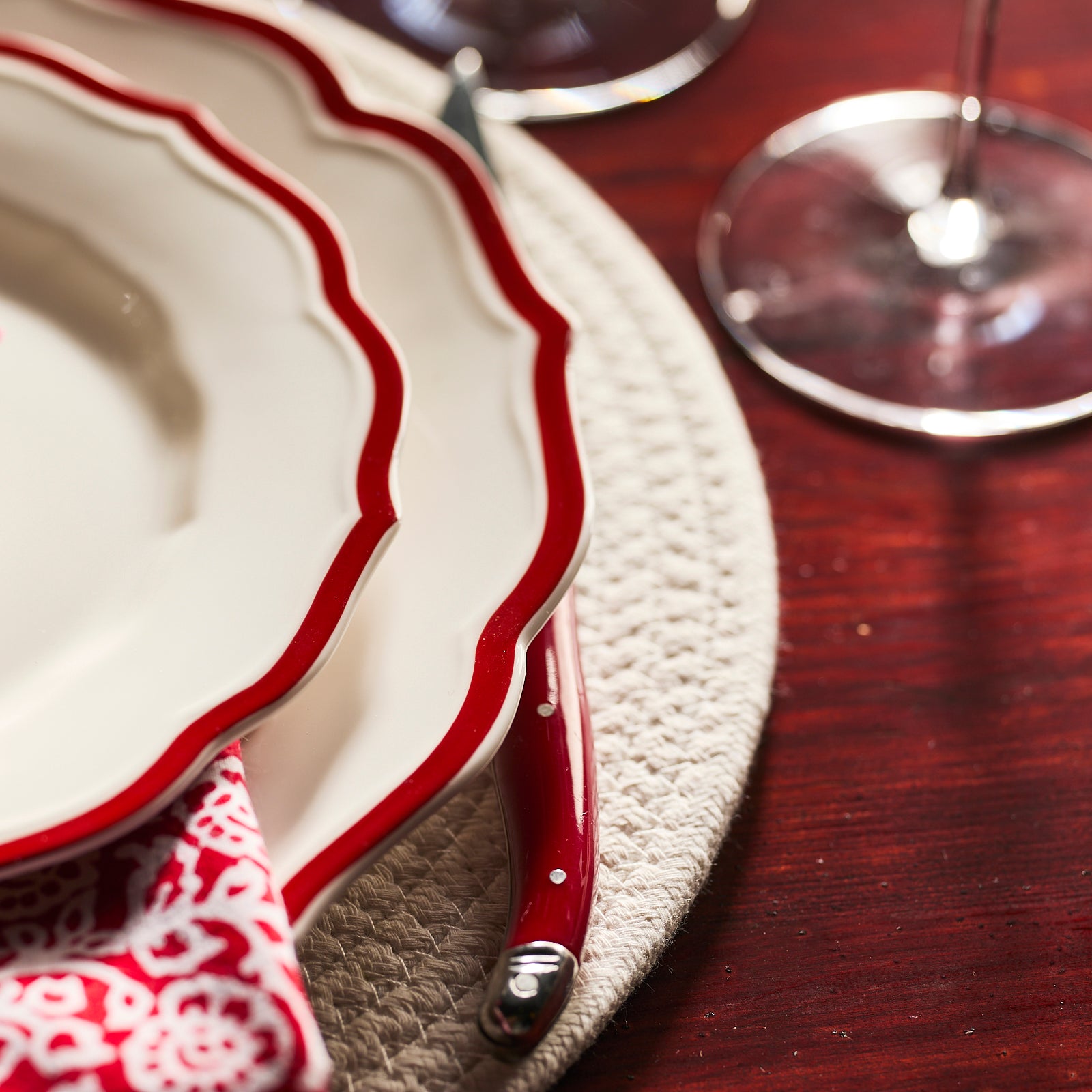 Stella Scalloped Crimson Salad Plate