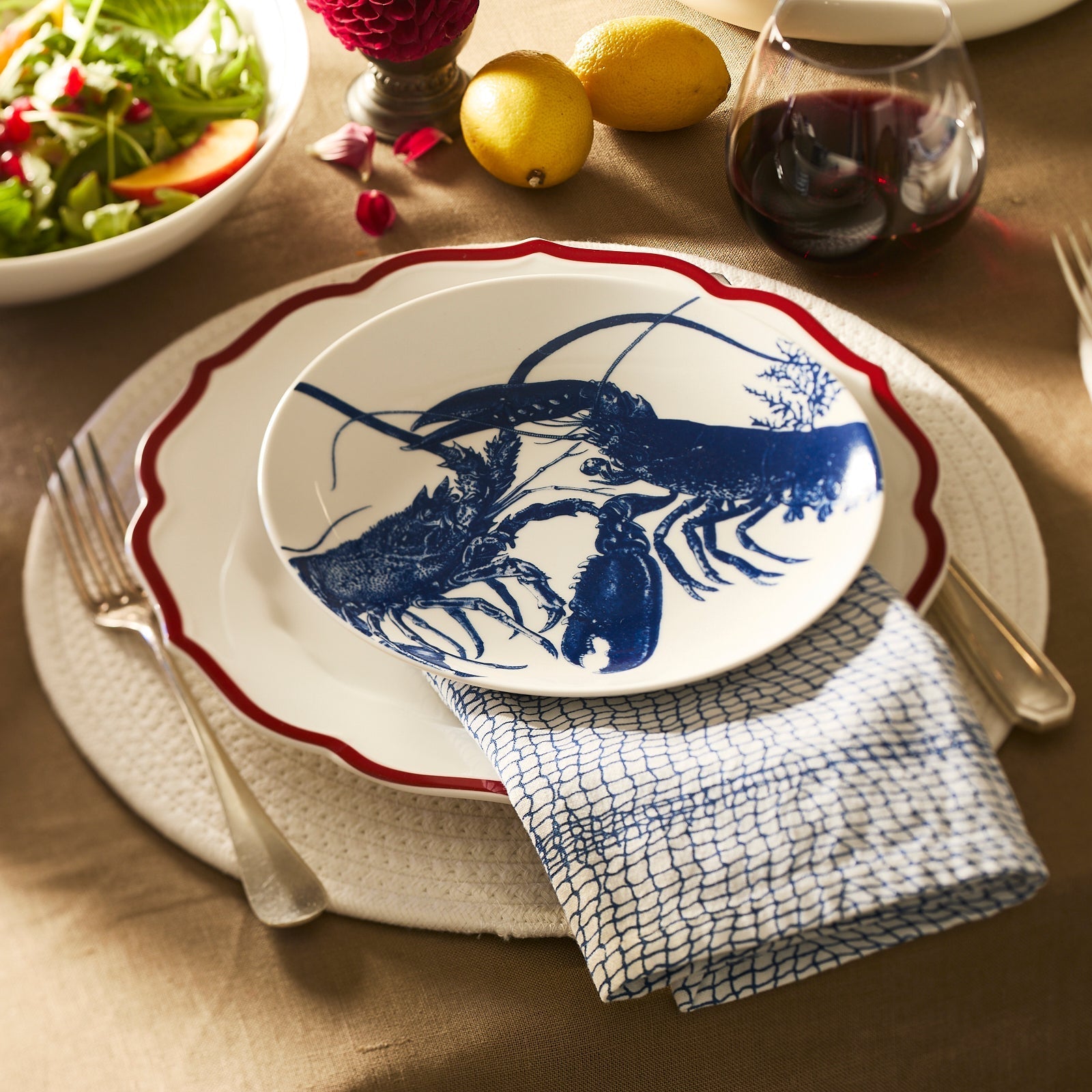 Stella Scalloped Crimson Dinner Plate