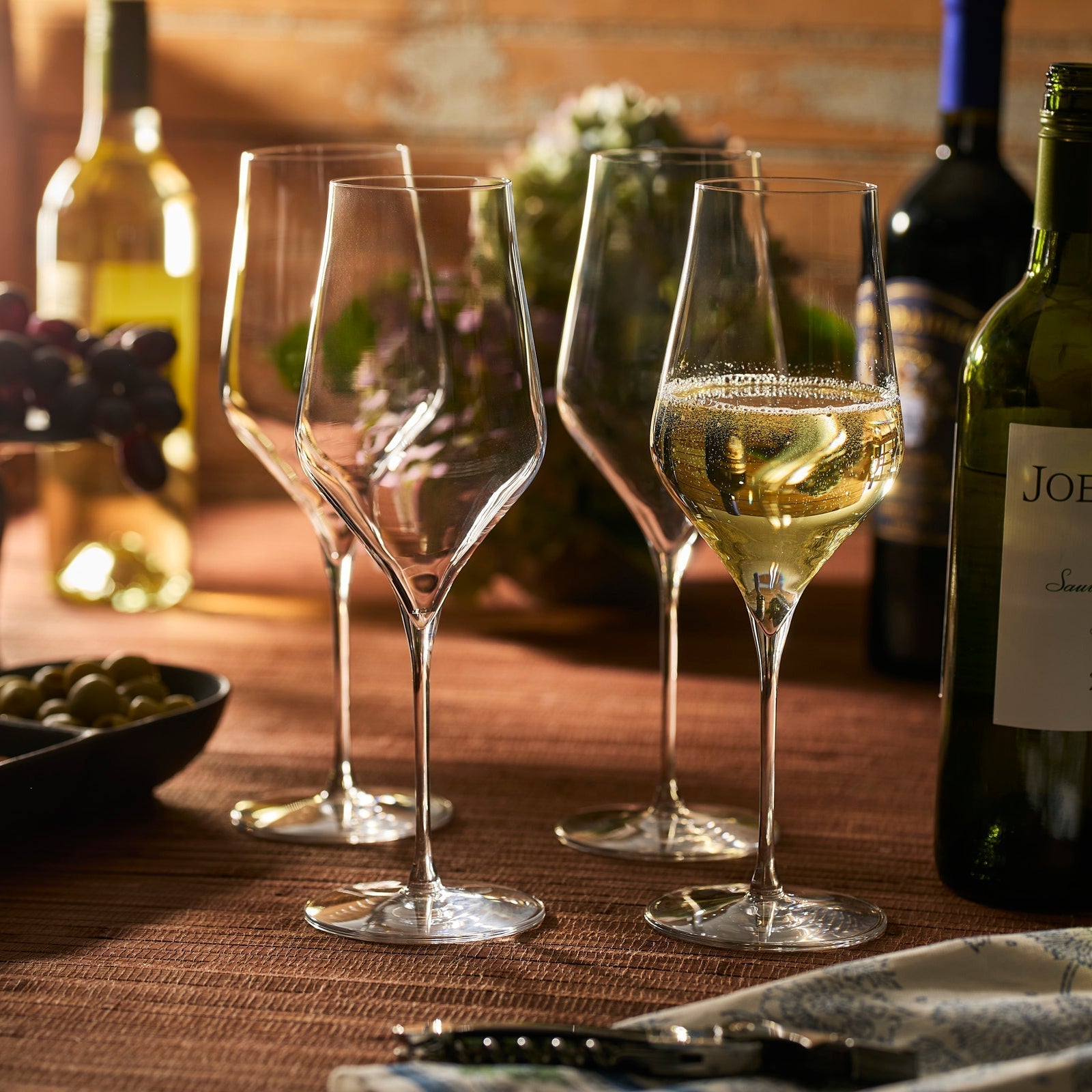 Terrace White Wine Glasses, Set of 4