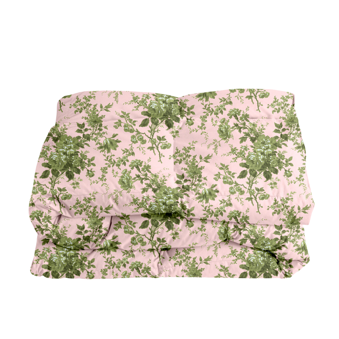 Keaton in Ballet & Eloise Comforter