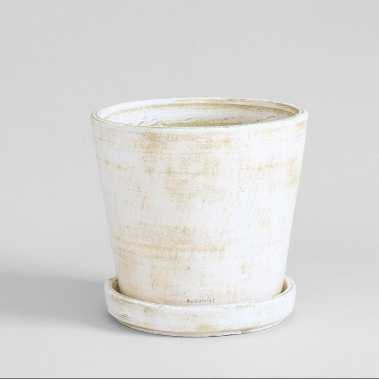 Terra Cotta Basic Planter, White Patina