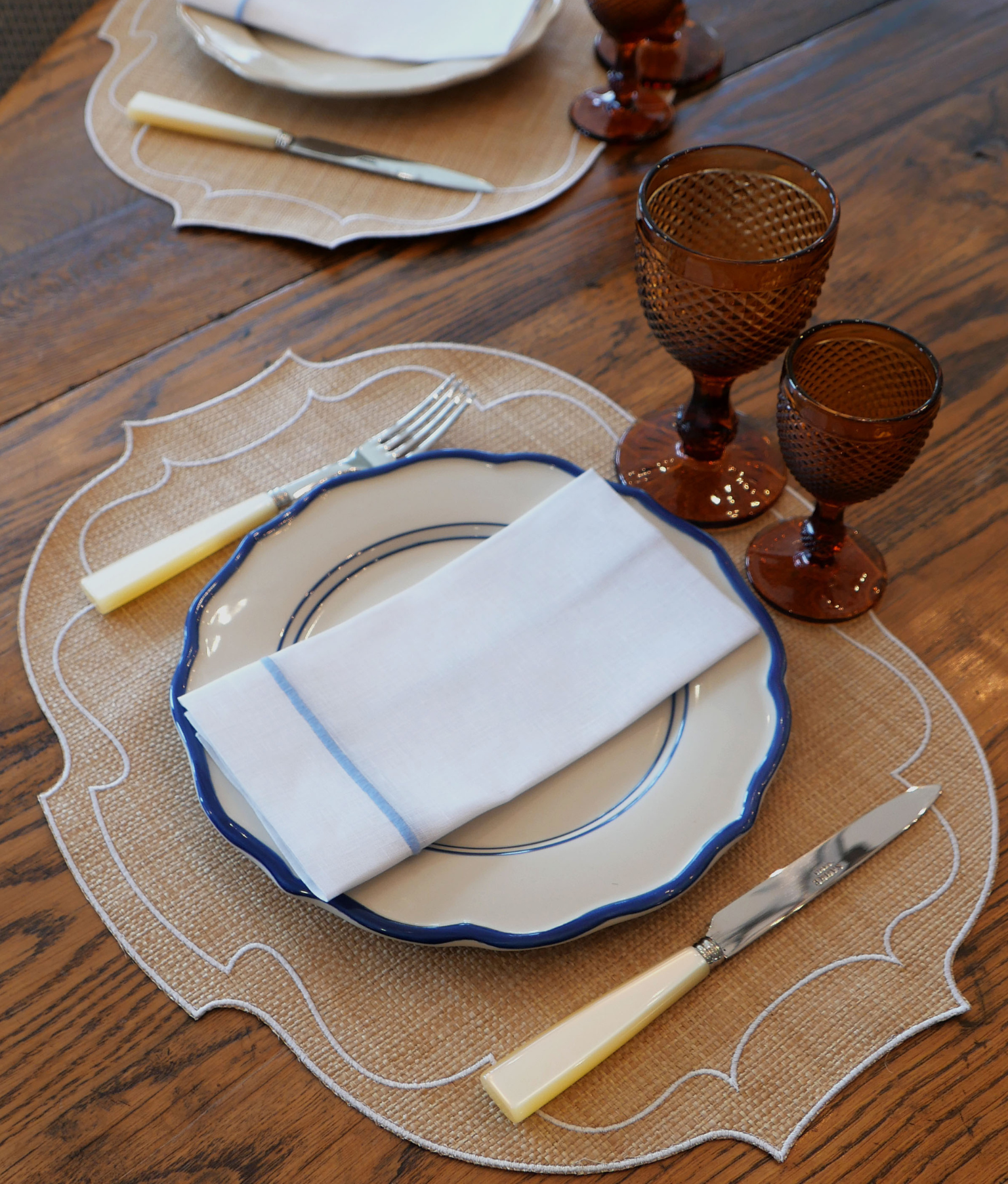 Frame Oval Raffia Placemats, White