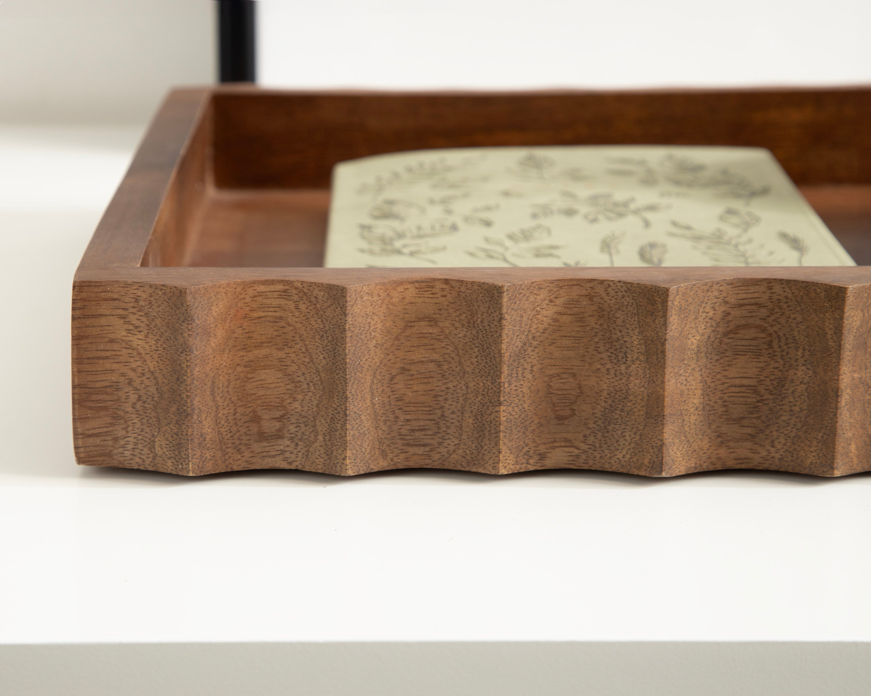 Lissi Rectangle Tray