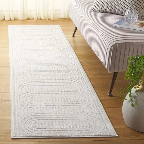 Archway Polypropylene Rug in Ivory with Oval Pattern
