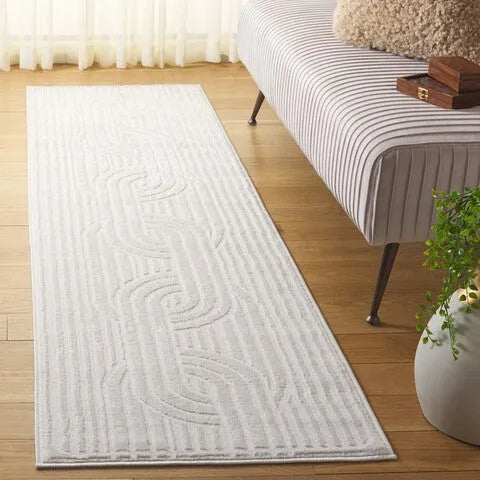 Archway Polypropylene Rug in Ivory with Curved Pattern