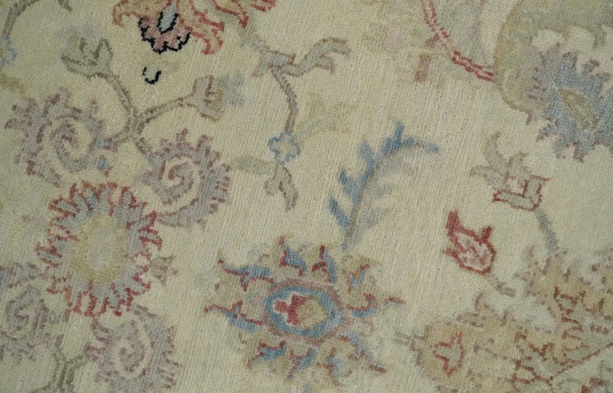 Antique Fine 8x10 Hand Knotted Ivory and Beige Traditional Vintage Persian Wool Rug | TRDCP717