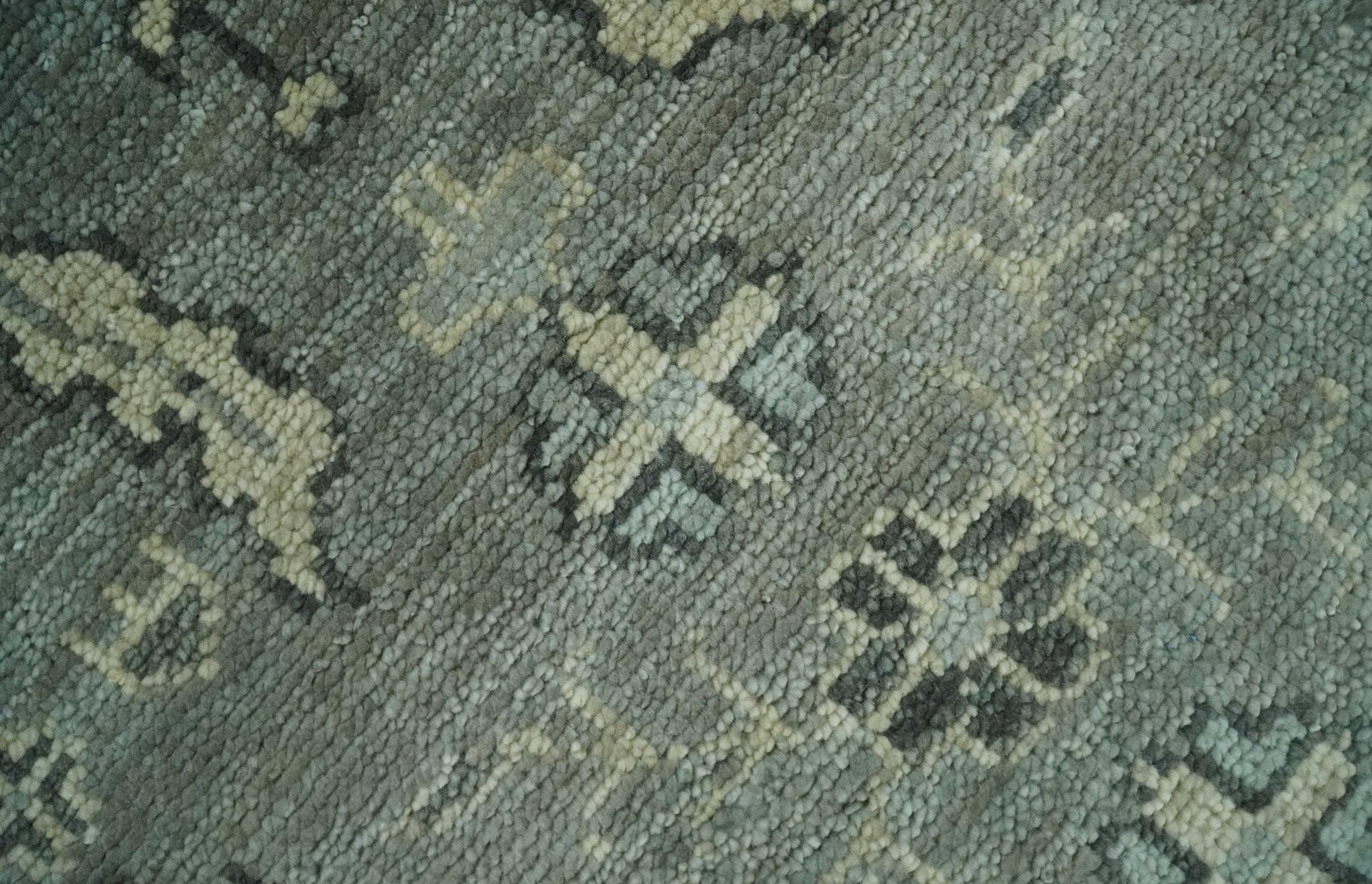 Antique Oushak Hand Knotted 5x8, 6x9, 8x10, 9x12, 10x14 and 12x15 Silver and Charcoal Traditional Persian Wool Rug | TRDCP882912 - The Rug Decor