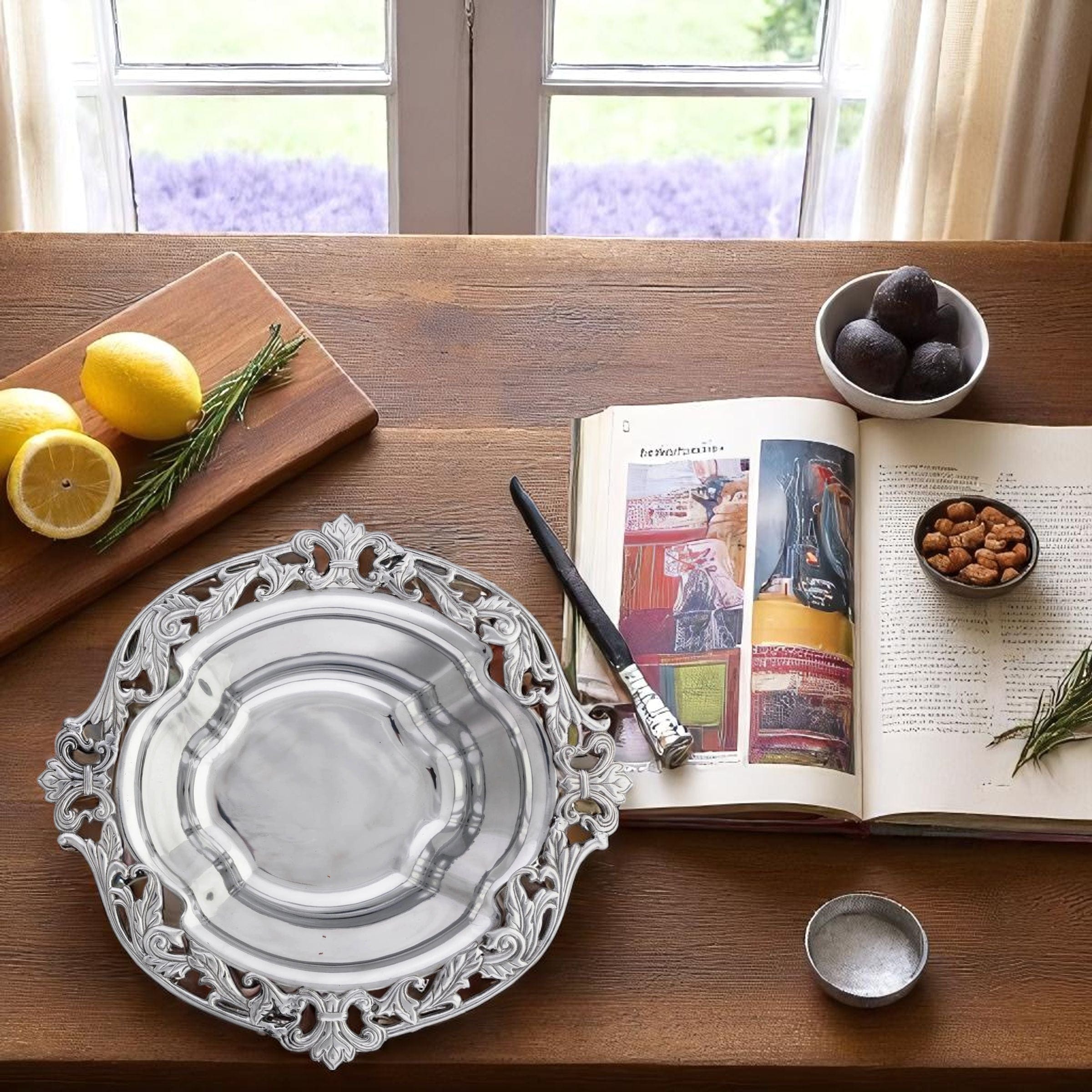 Acanthus Serving Bowl
